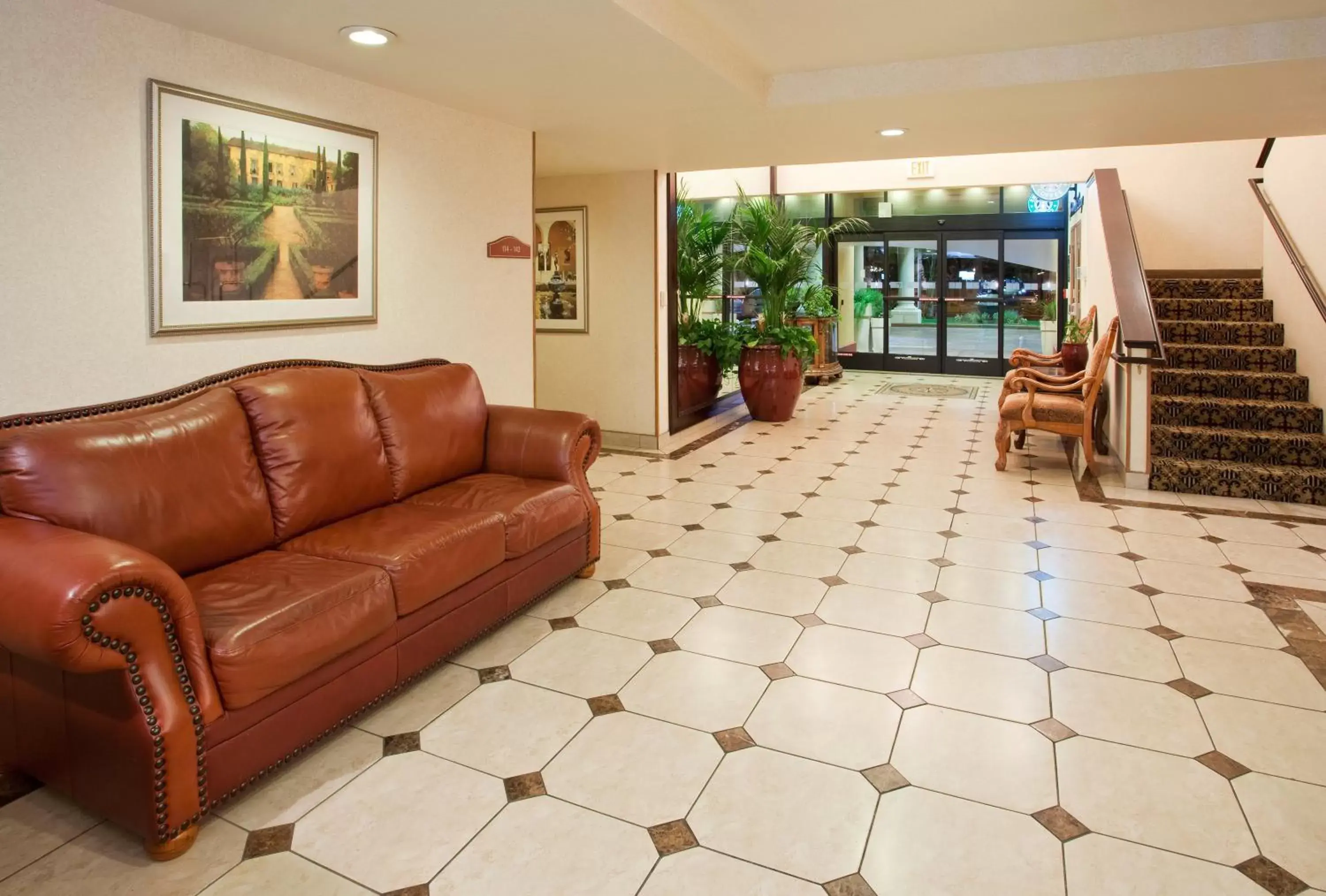 Property building, Seating Area in Holiday Inn Rancho Cordova - Northeast Sacramento, an IHG Hotel