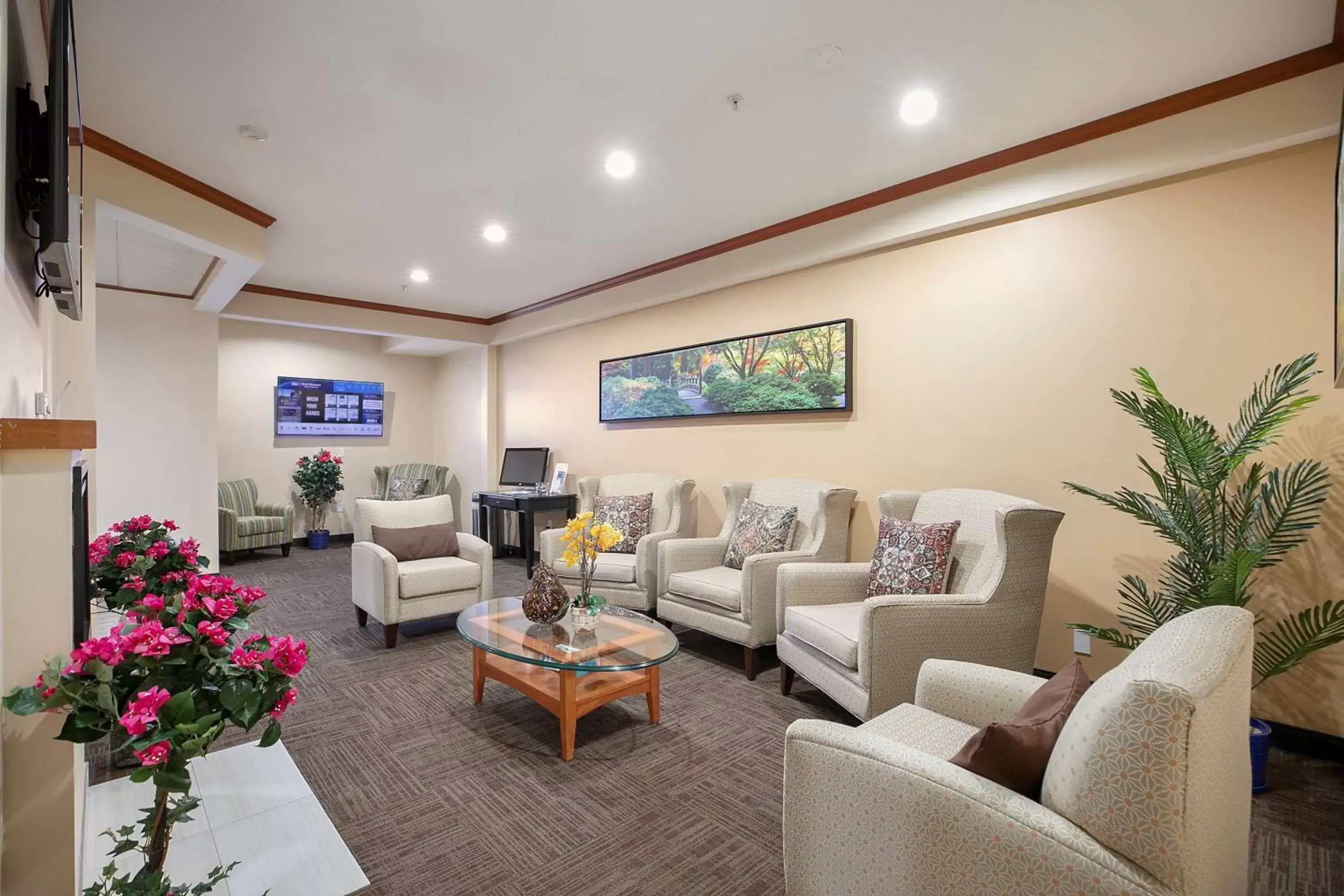 Lobby or reception, Seating Area in Best Western Plus Northwind Inn & Suites