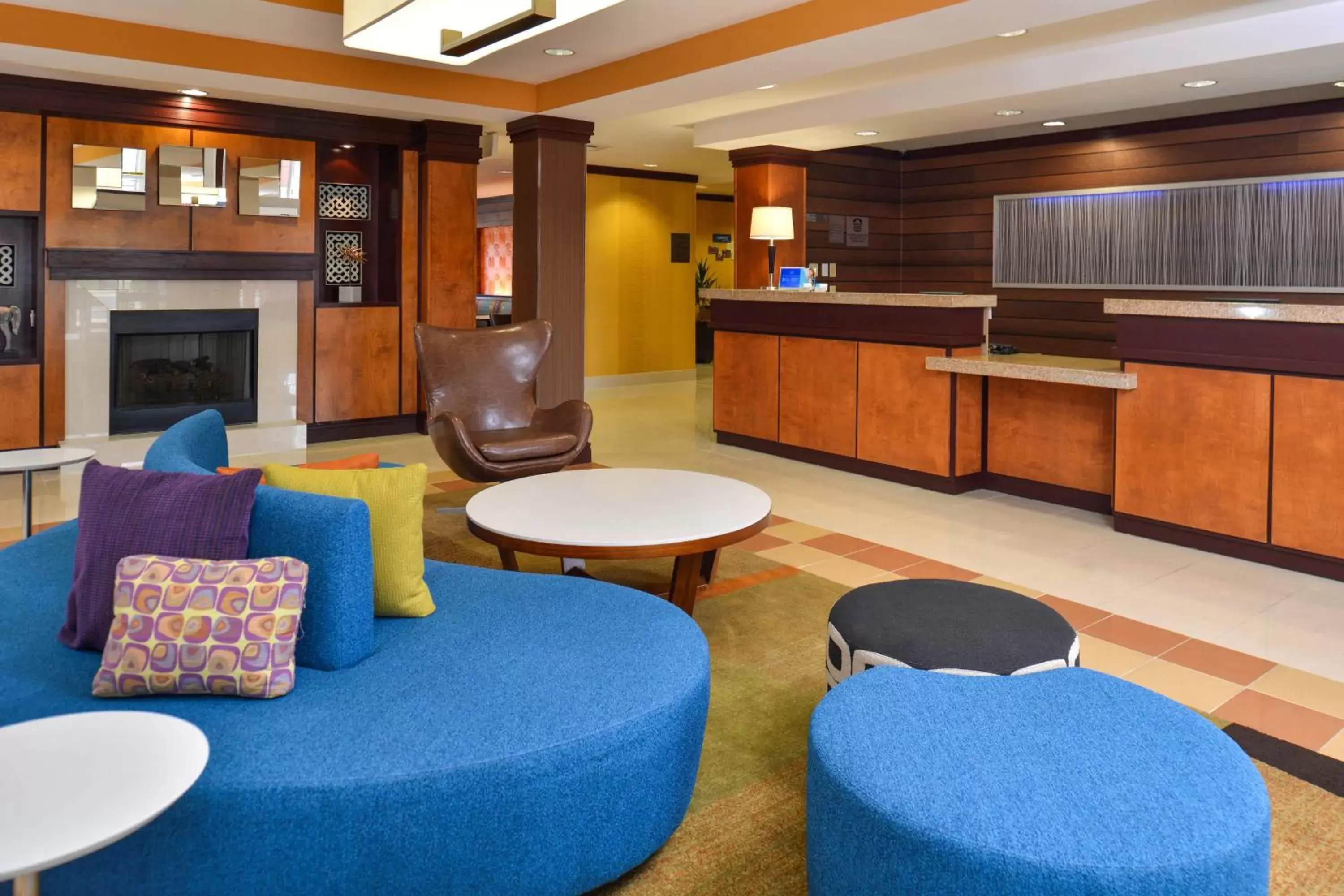 Lobby or reception, Lobby/Reception in Fairfield Inn and Suites by Marriott Birmingham / Bessemer