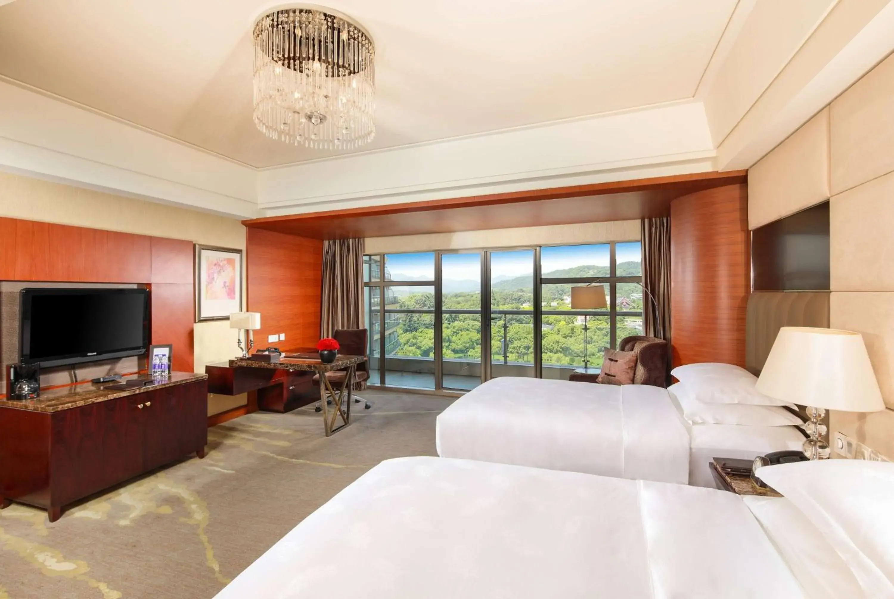 Photo of the whole room in Wyndham Grand Plaza Royale Hangzhou