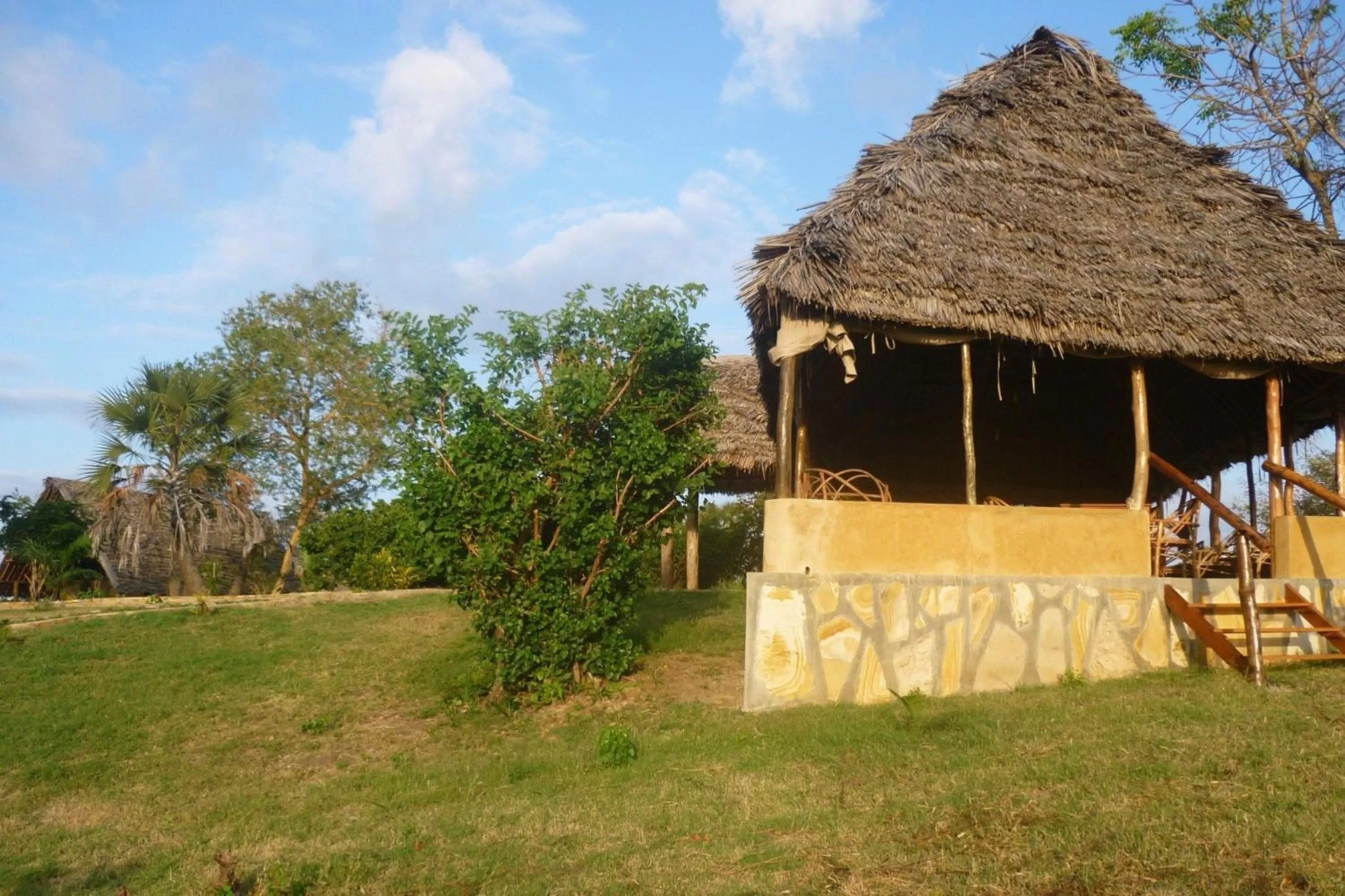 Evening entertainment in Bahari Pori Resort