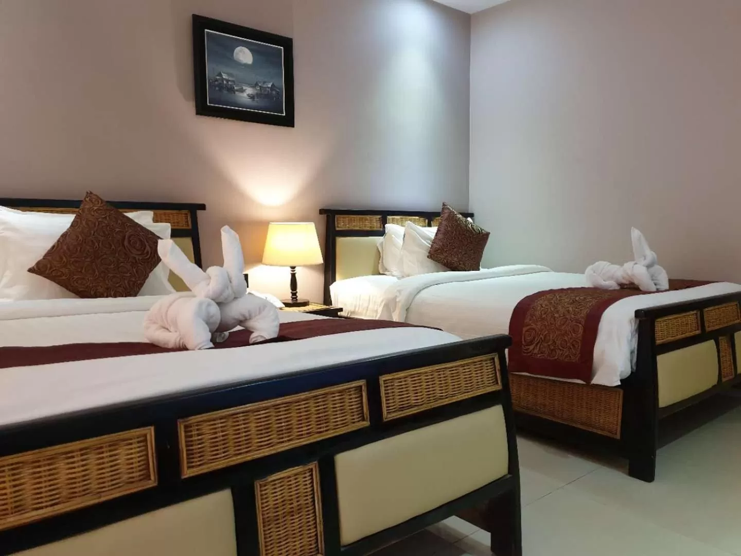 Bed in Aristocrat Residence & Hotel