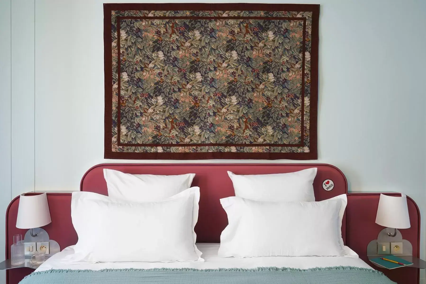 Bed in Hôtel Beauregard Bed in Hôtel Beauregard