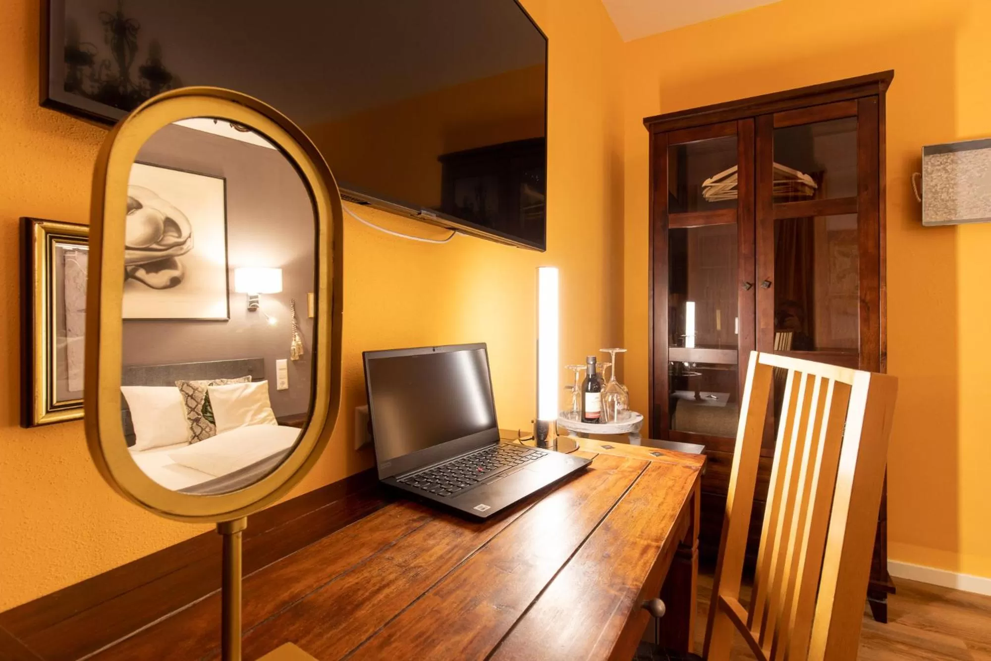 Photo of the whole room, Bed in Hotel Restaurant Grüner Baum und Altes Tor