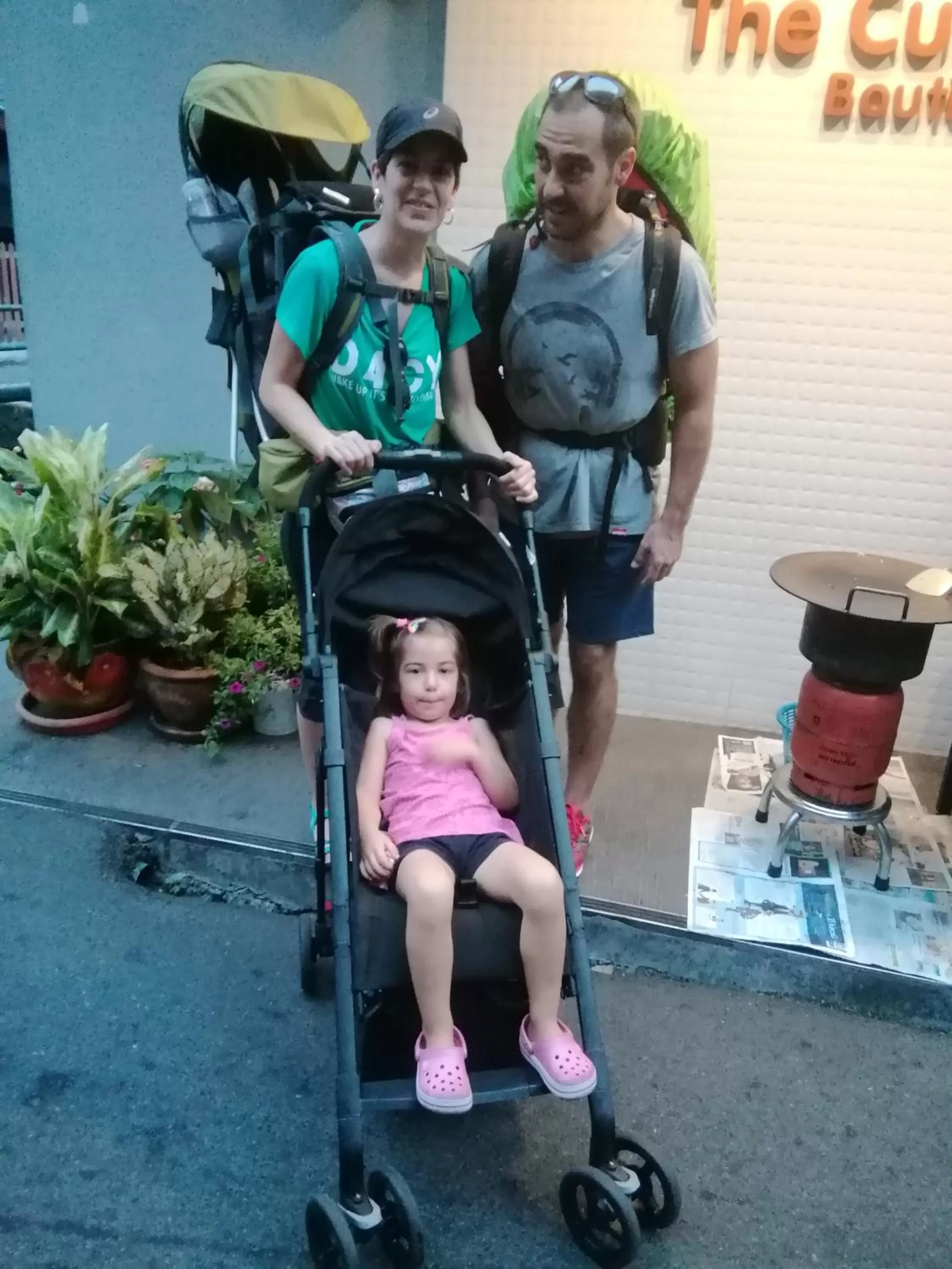 The Cube Sathorn Boutique Hotel เดอะ คิวบ์ สาทร บูติค โฮเทล Near BTS Surasak