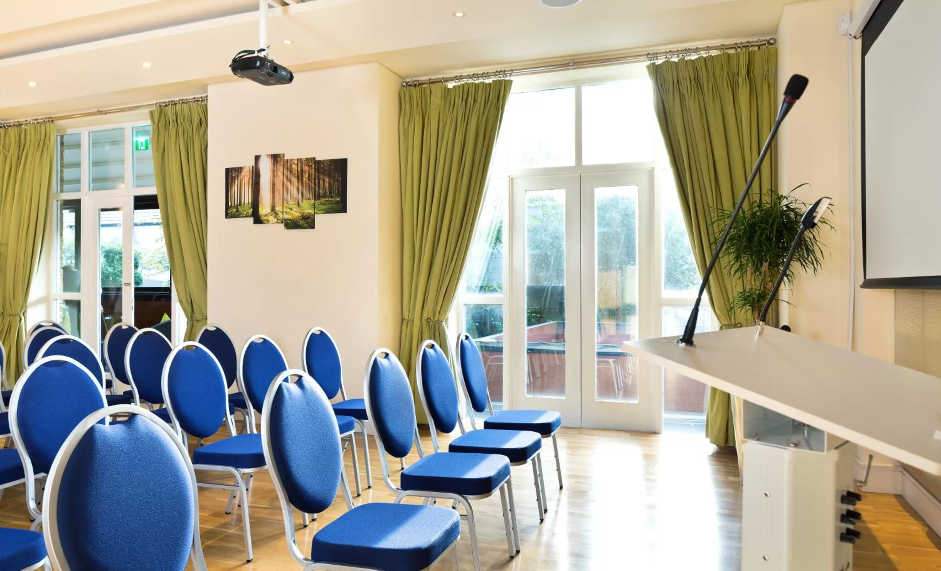 Meeting/conference room in The Park City Grand Plaza Kensington Hotel