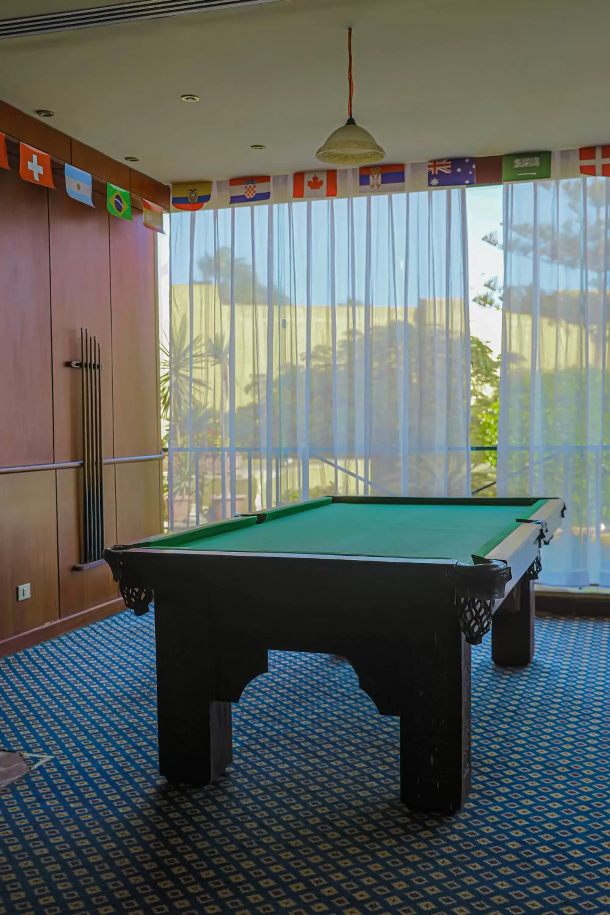 Billiards in Palm Beach Resort Families and Couples only