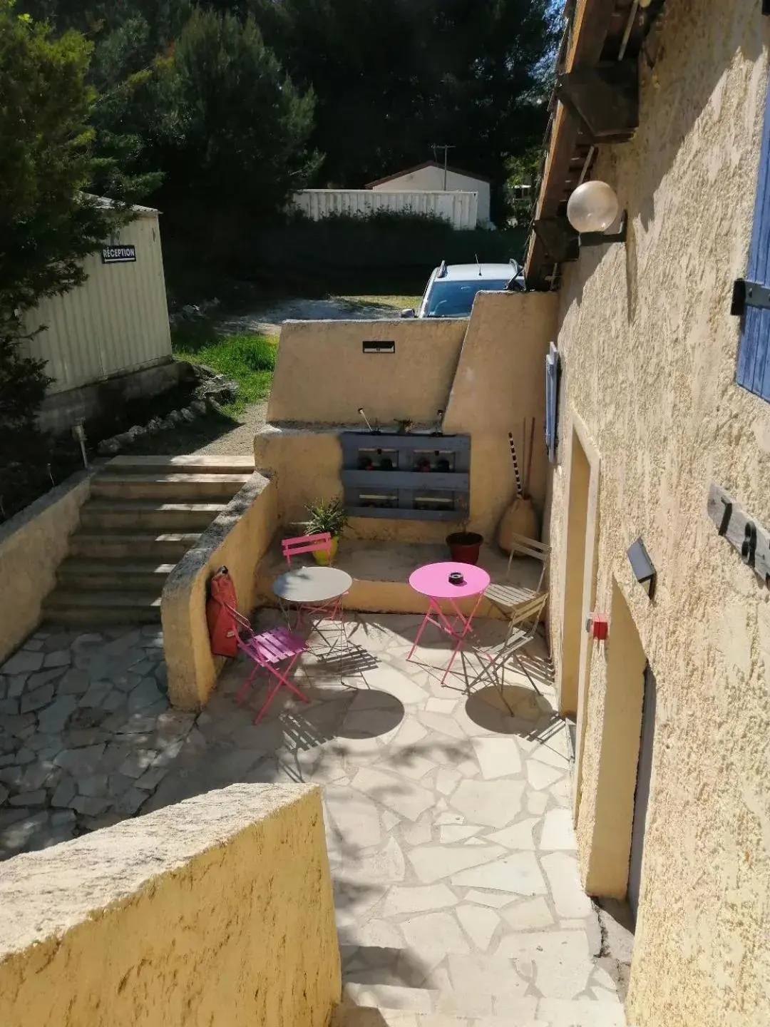 Patio in Auberge La Folie