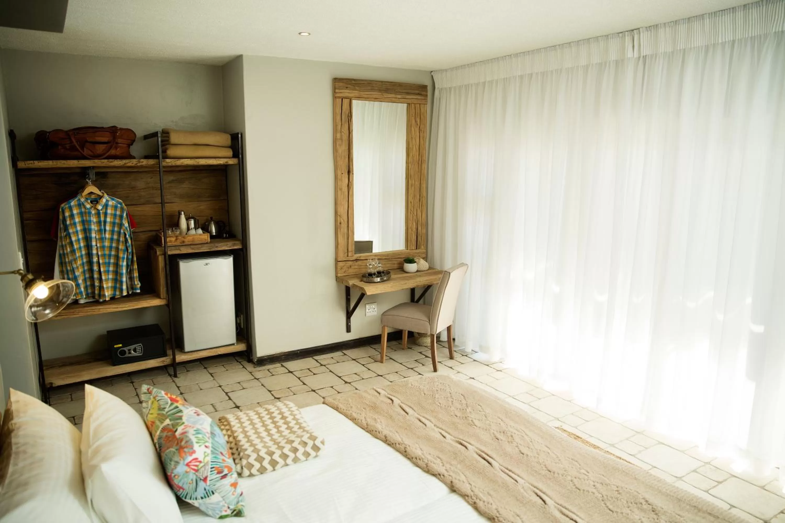 Photo of the whole room, Bed in Driftwood Guesthouse
