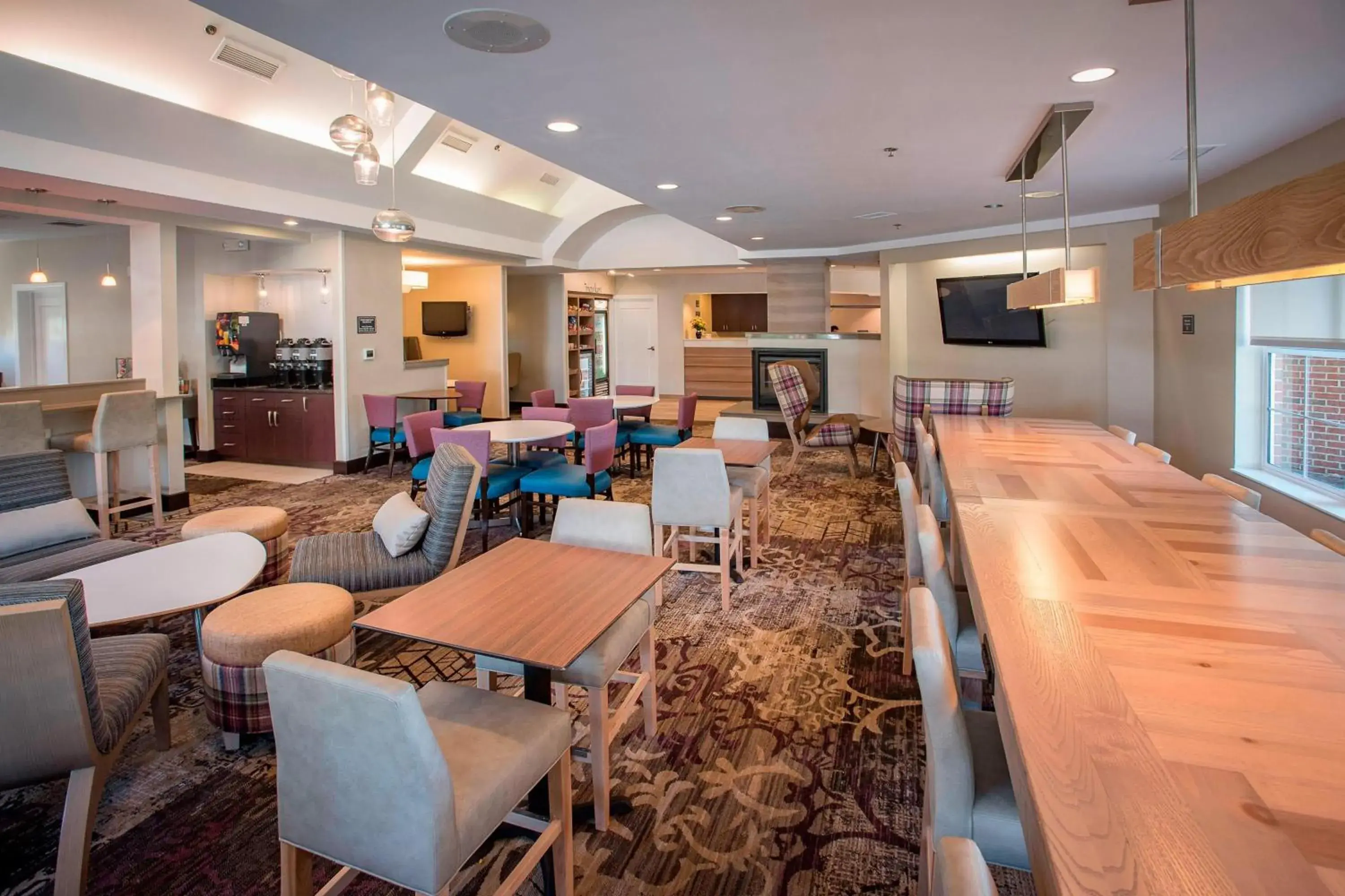 Lobby or reception, Restaurant/Places to Eat in Residence Inn by Marriott Pensacola Downtown