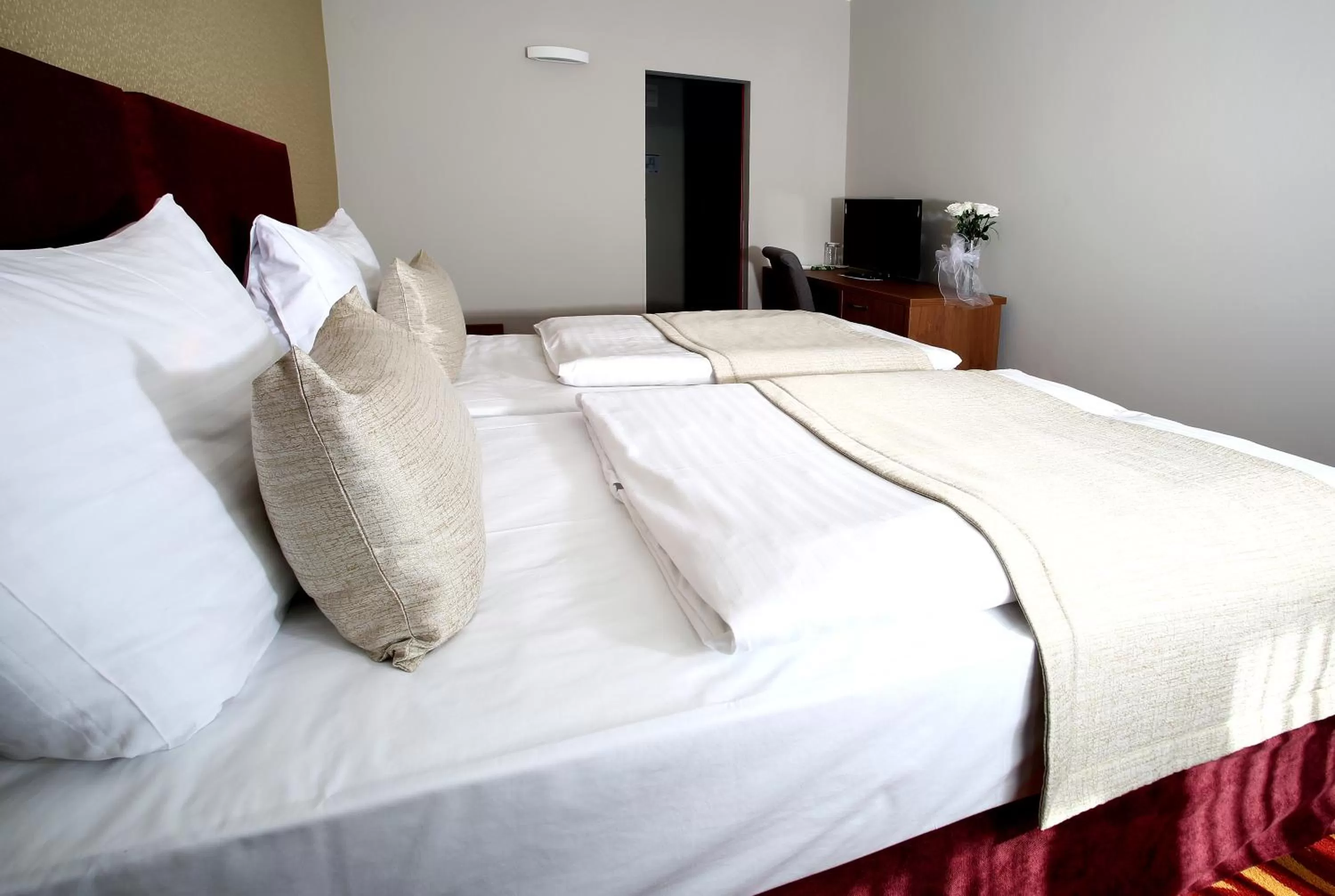 Bedroom, Bed in Hotel Central