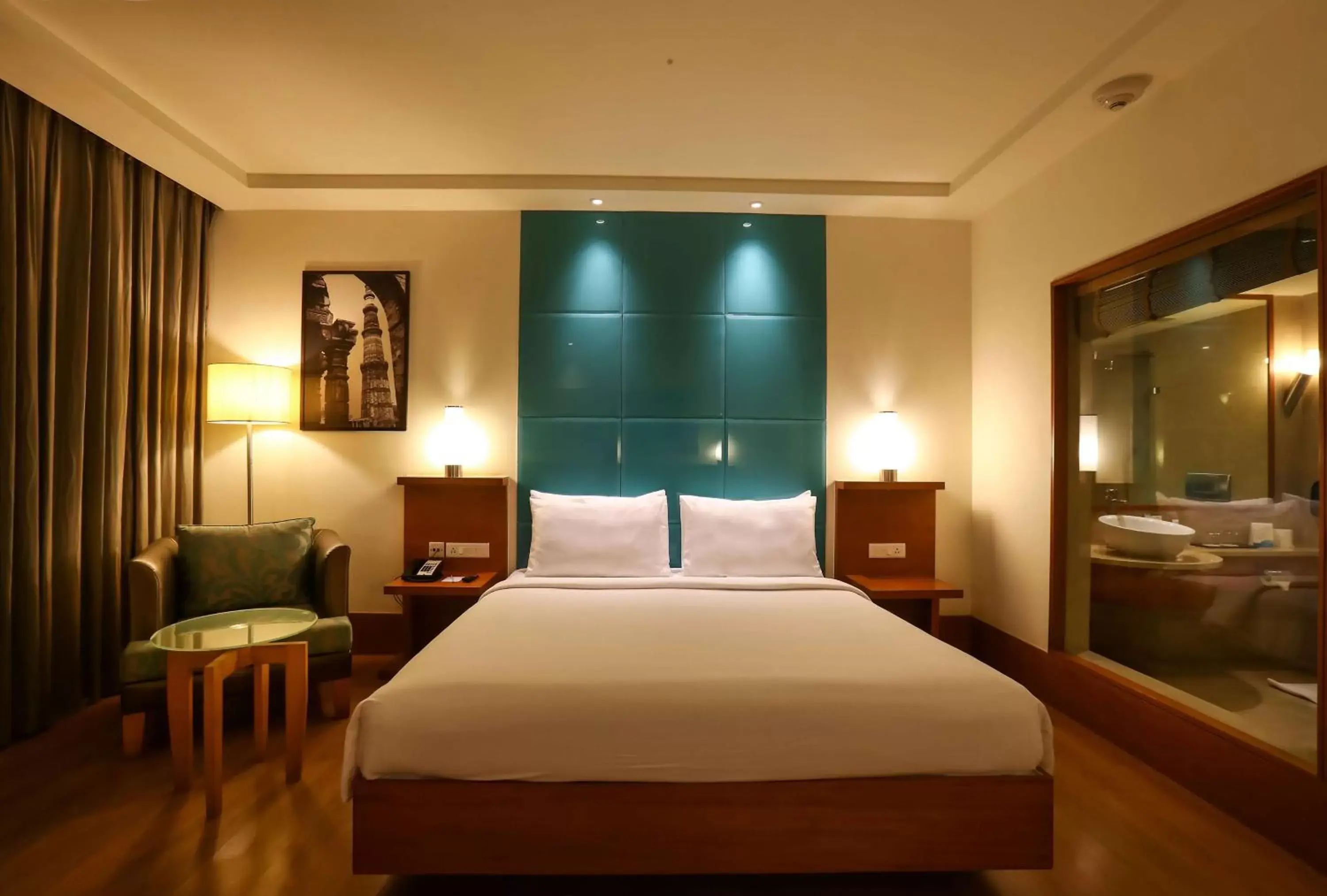 Photo of the whole room, Bed in Radisson Blu Hotel Chennai City Centre