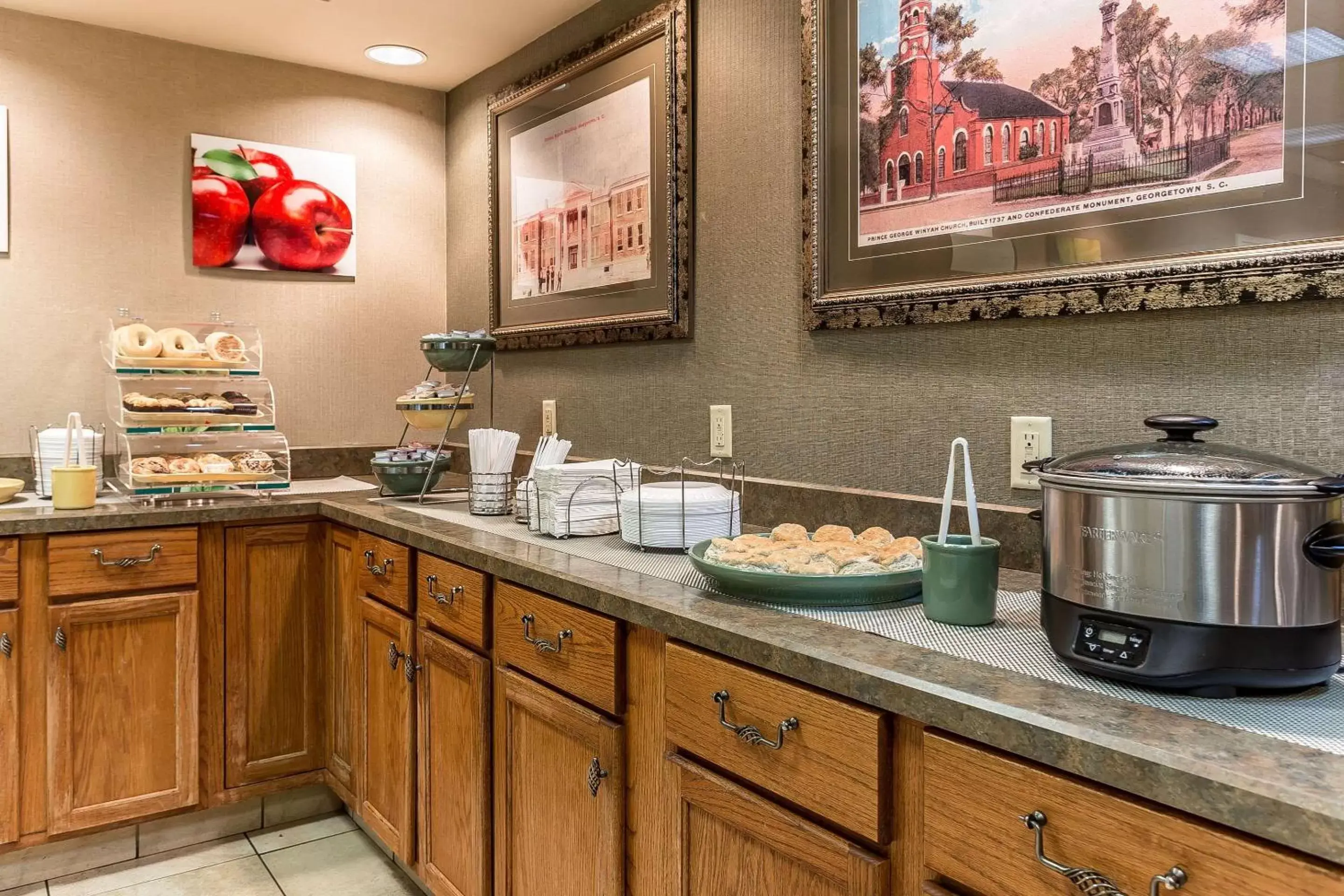 Restaurant/places to eat in Quality Inn & Suites Georgetown Restaurant/places to eat in Quality Inn & Suites Georgetown