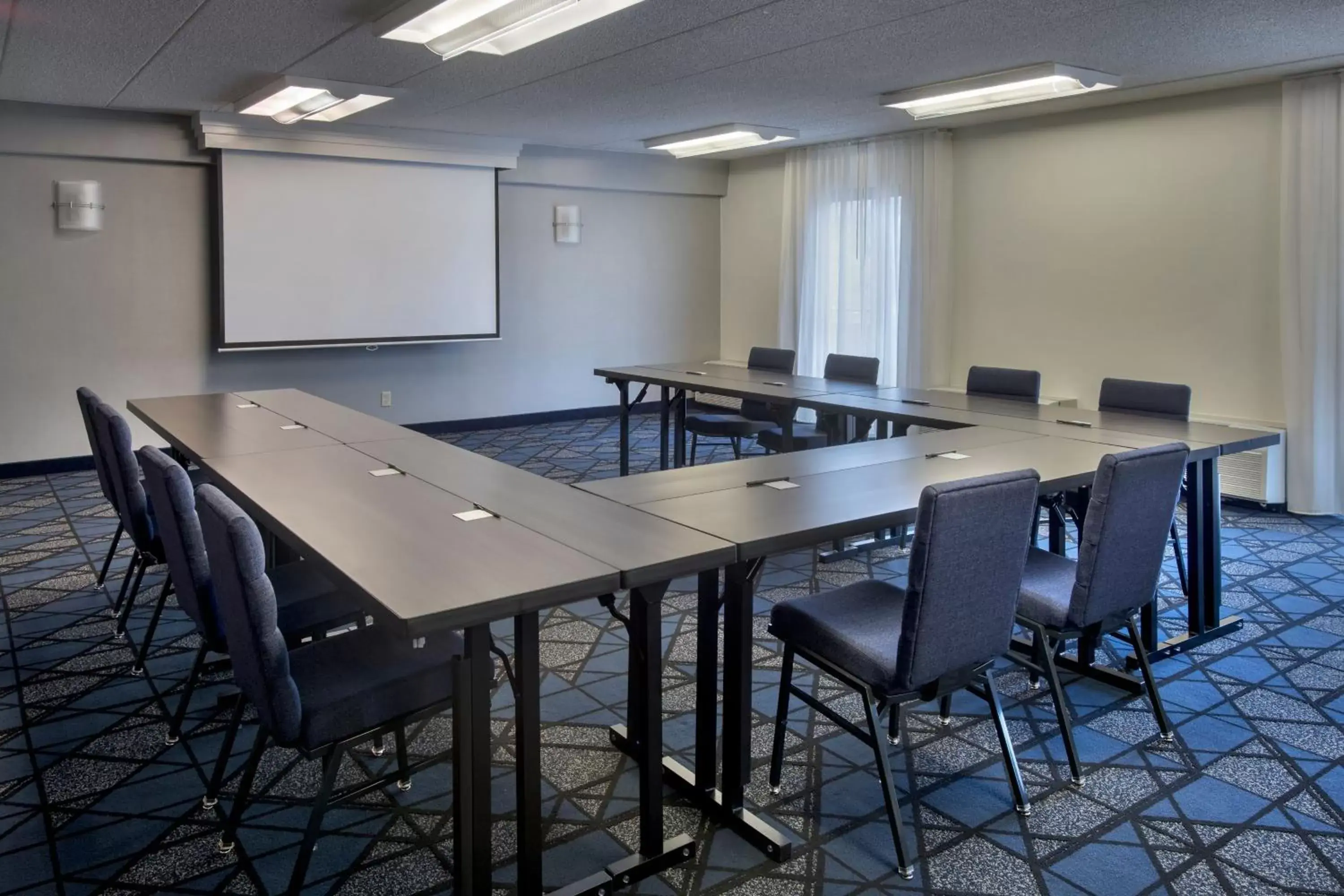 Meeting/conference room in Courtyard by Marriott New Carrollton Landover
