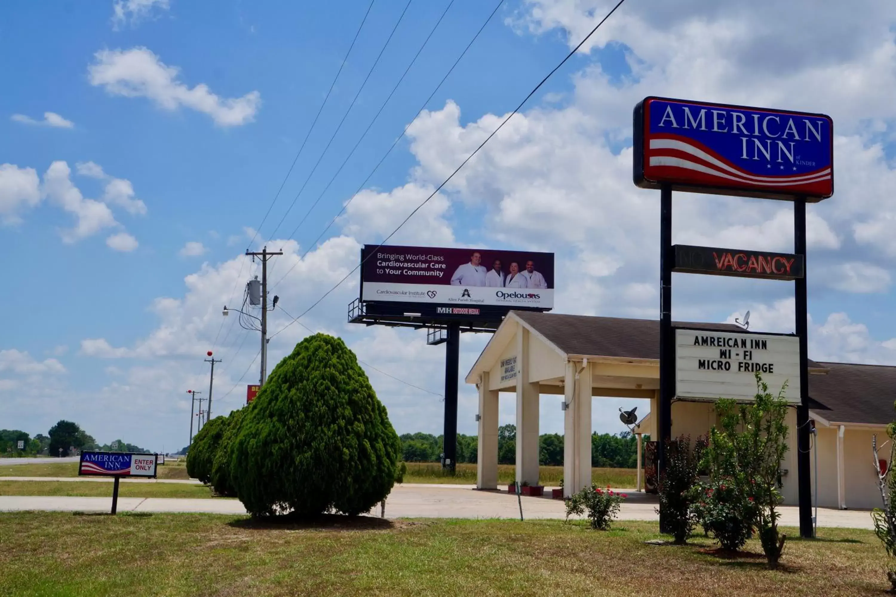 Property Building in American Inn of Kinder