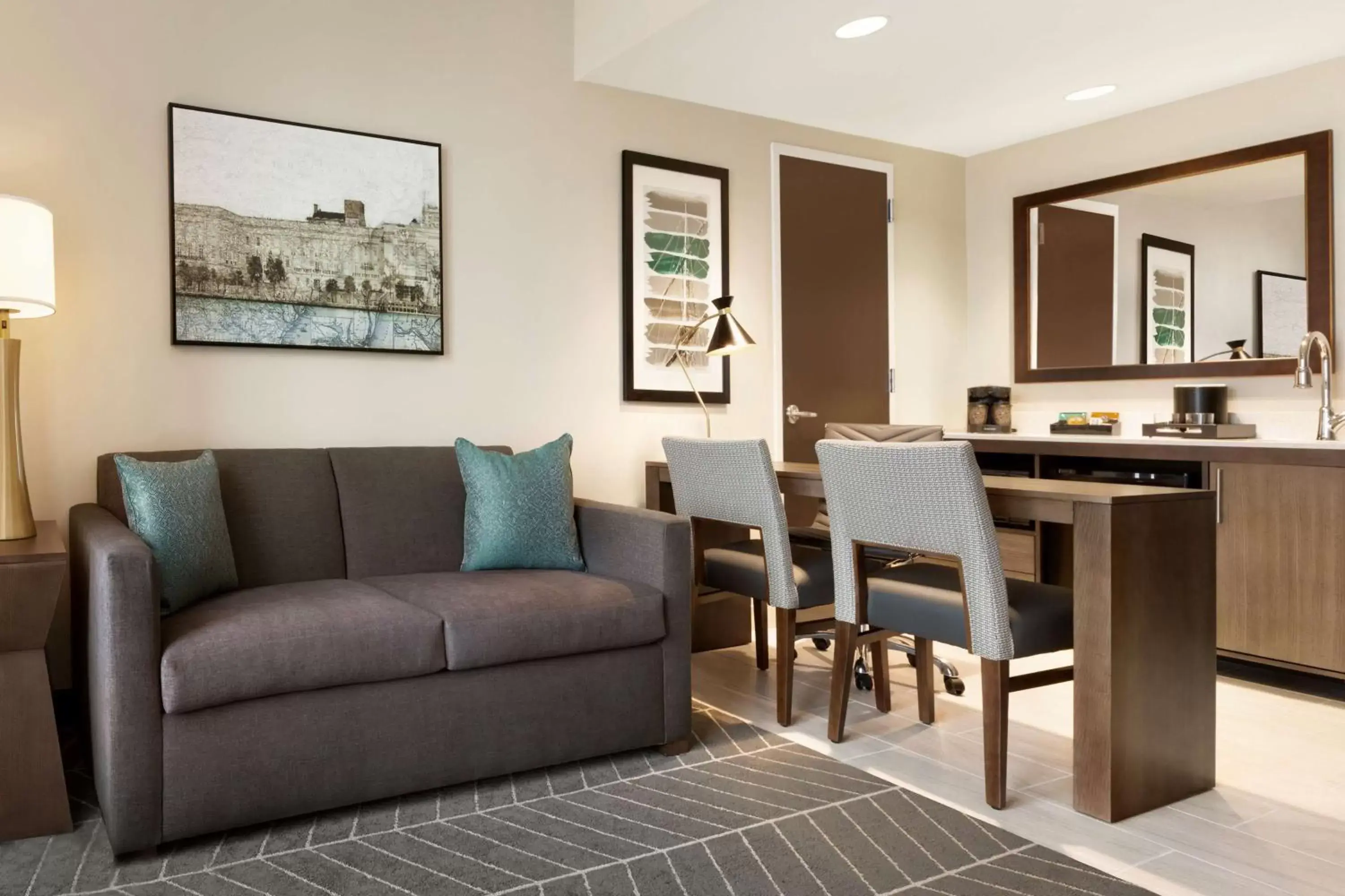 Living room, Seating Area in Embassy Suites By Hilton Wilmington Riverfront