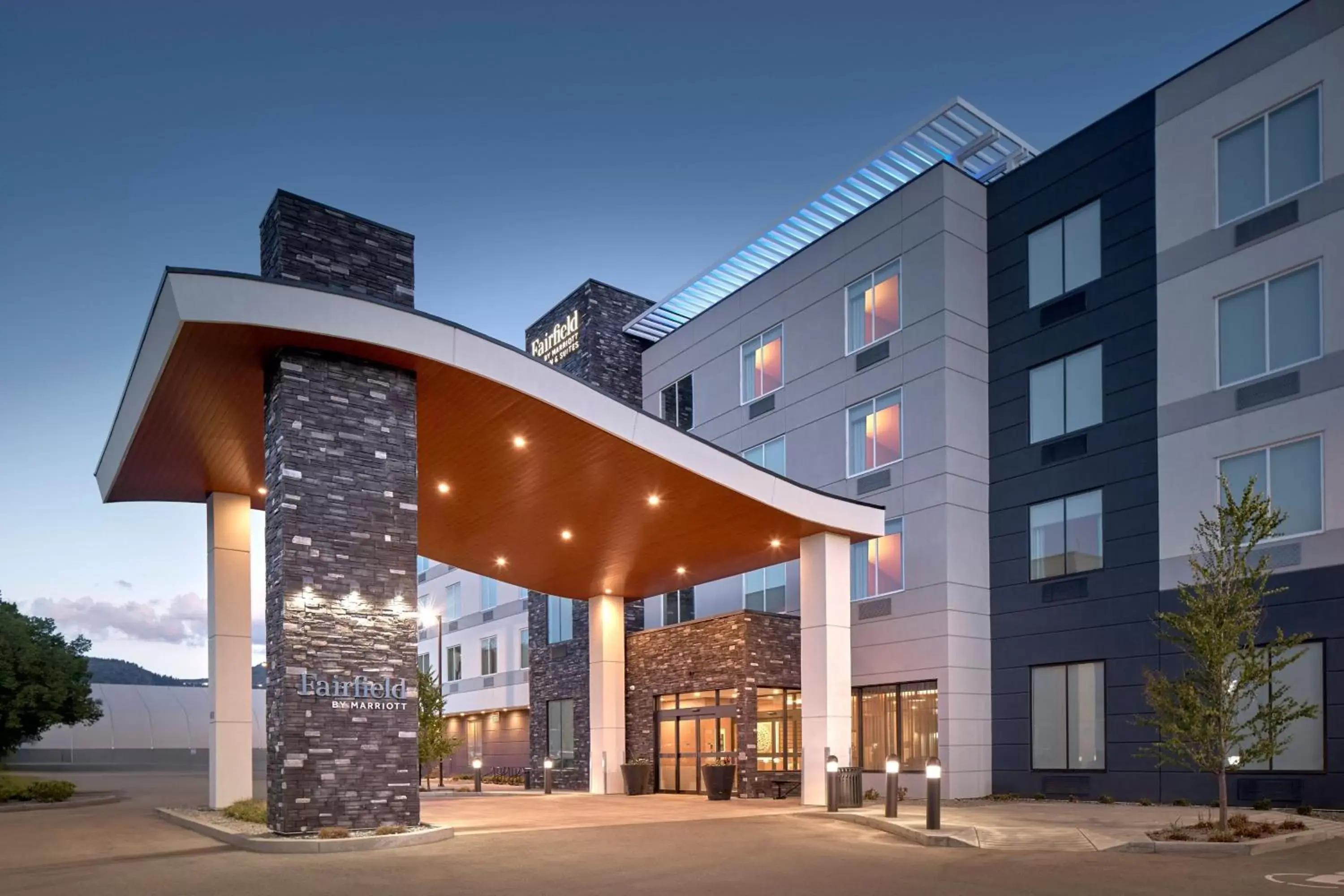 Property building in Fairfield Inn & Suites by Marriott Penticton Property building in Fairfield Inn & Suites by Marriott Penticton
