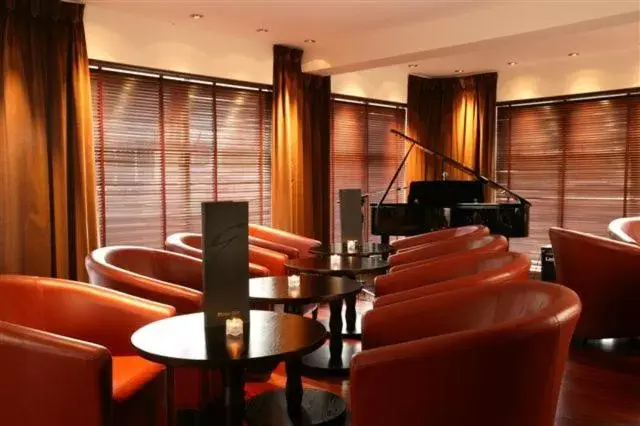 Lounge/Bar in The Glenmoriston Townhouse Hotel