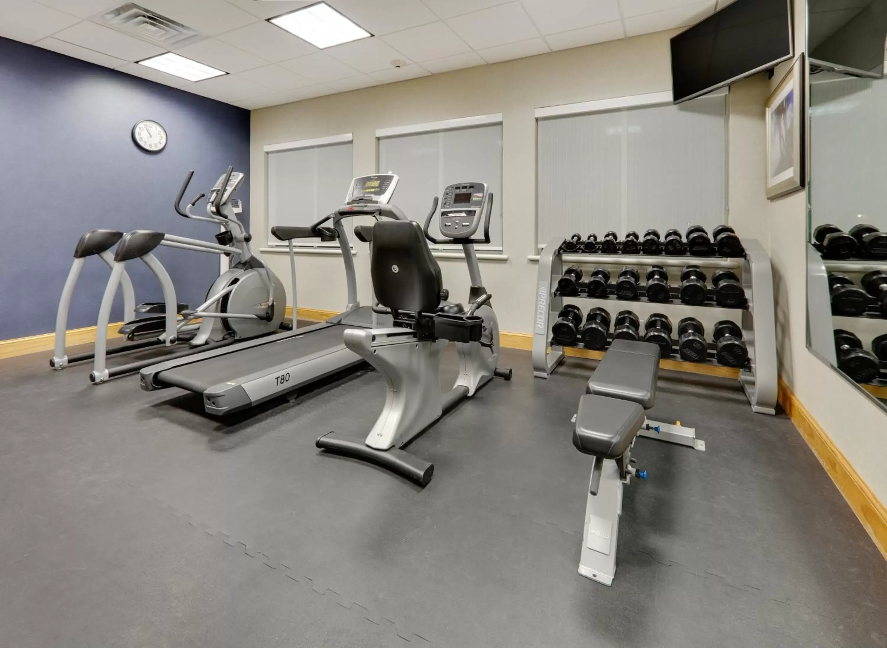 Fitness centre/facilities, Fitness Center/Facilities in Holiday Inn Express & Suites San Antonio Brooks City Base, an IHG Hotel
