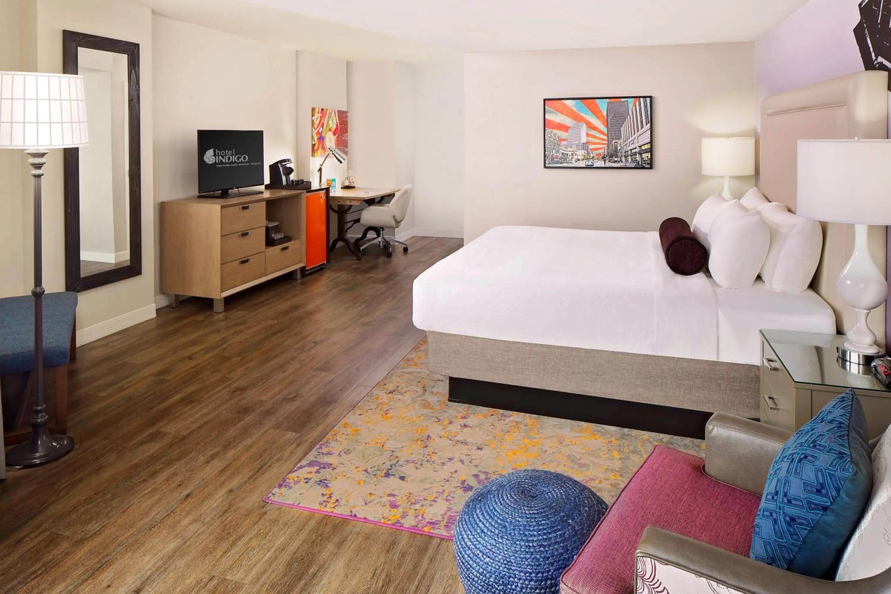 Photo of the whole room, Bed in Hotel Indigo Austin Downtown - University by IHG