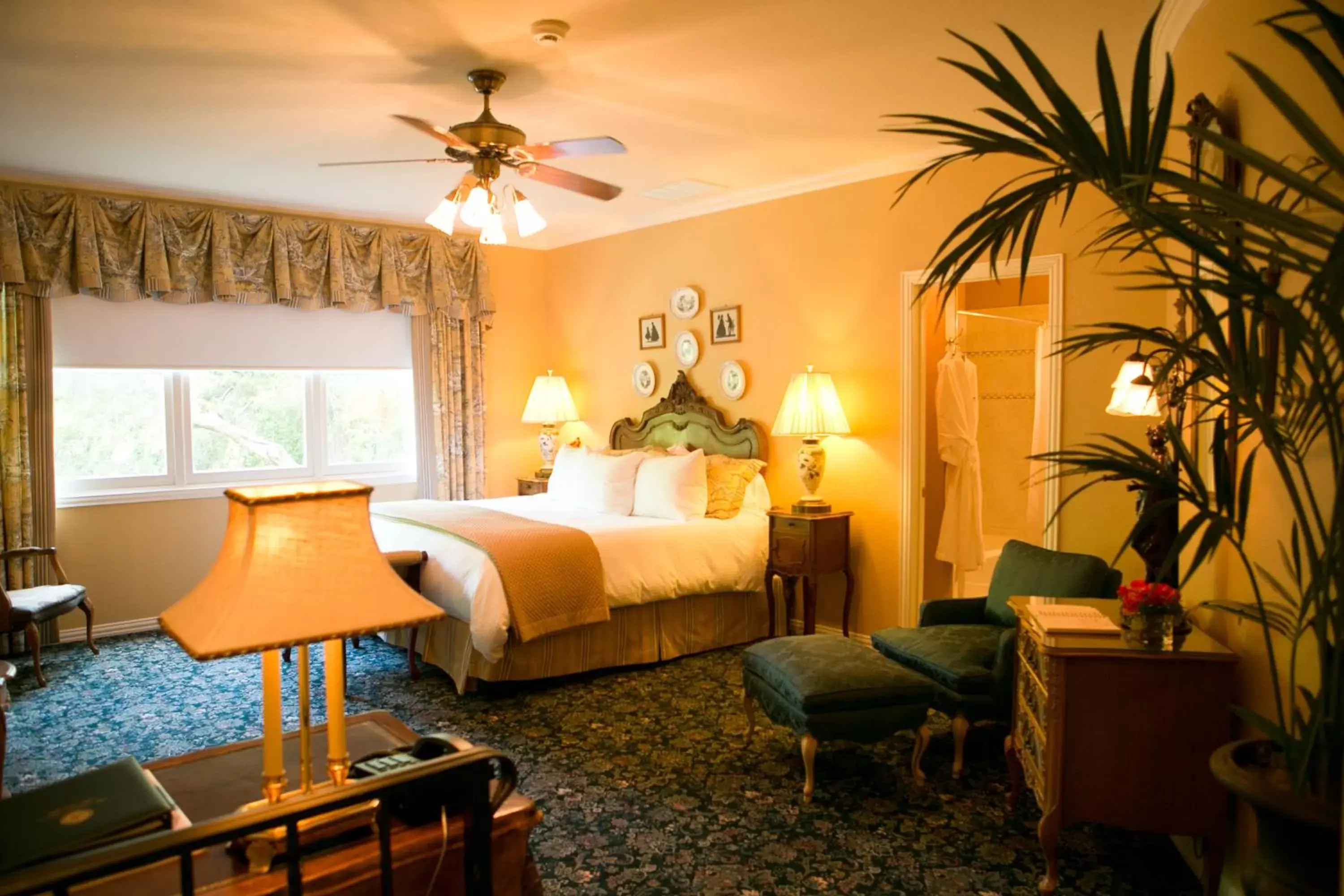 Photo of the whole room in The Sanford House Inn & Spa