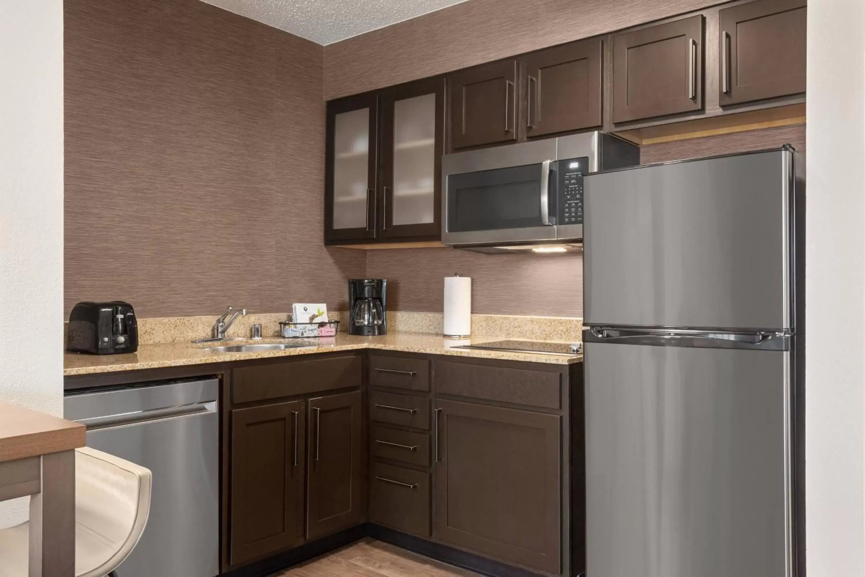 Bedroom, Kitchen/Kitchenette in Residence Inn Houston Northwest / Willowbrook