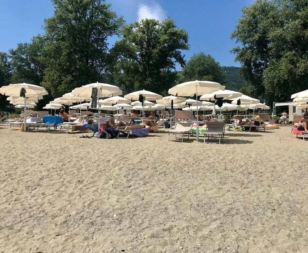 Neighbourhood, Beach in CASABELLA-LAGO MAGGIORE