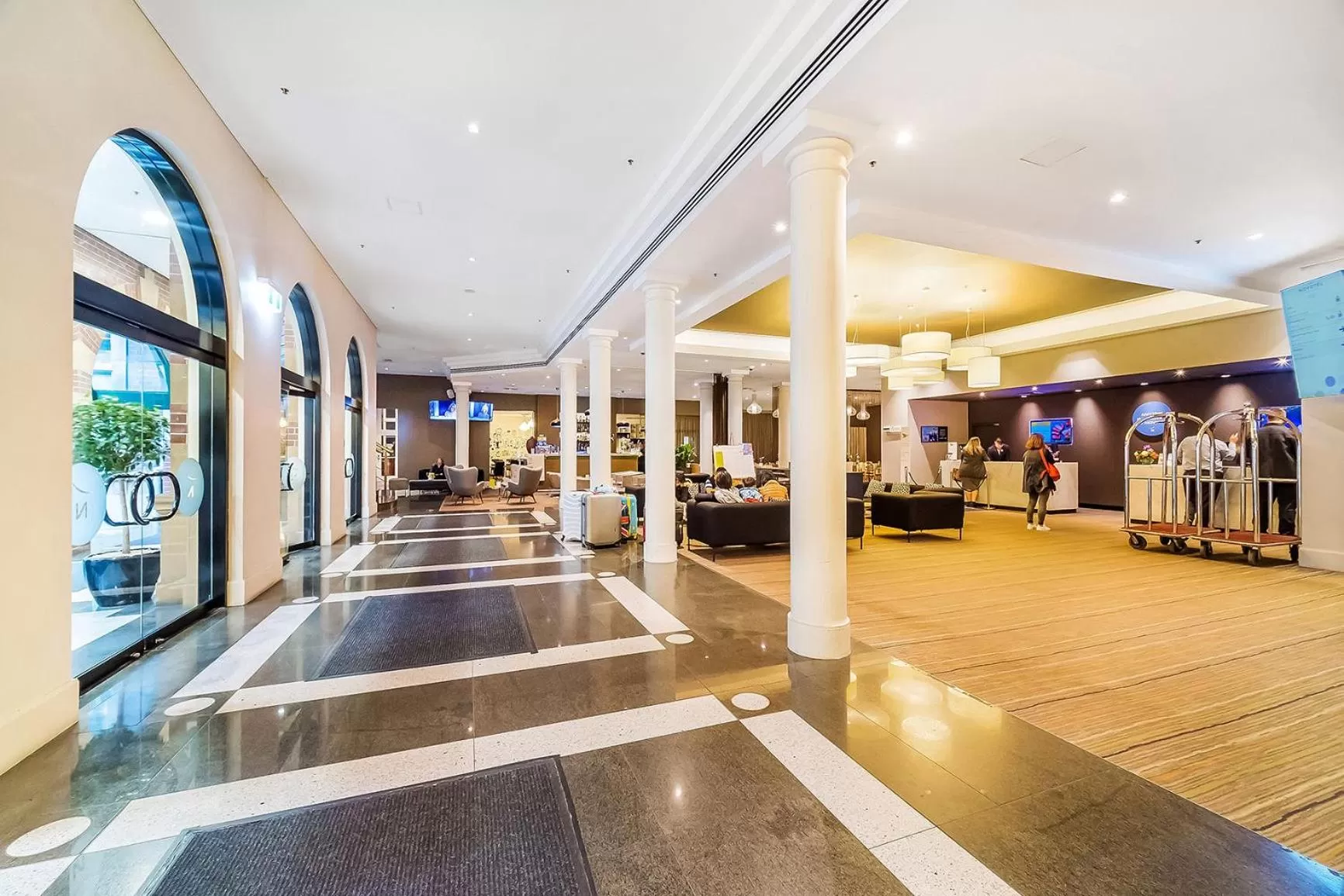 Staff, Lobby/Reception in Novotel Sydney Central