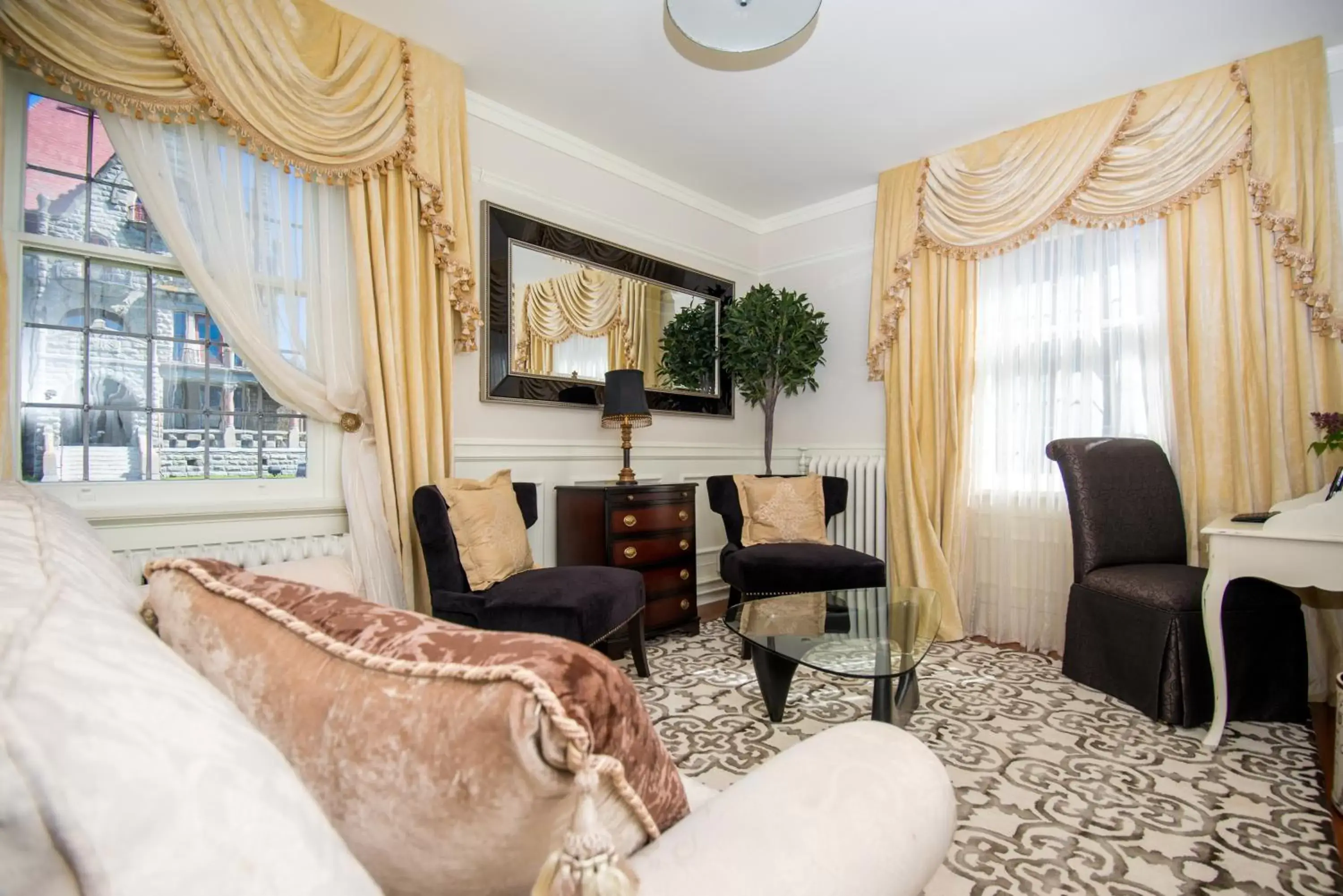 Bedroom, Seating Area in The Craigmyle