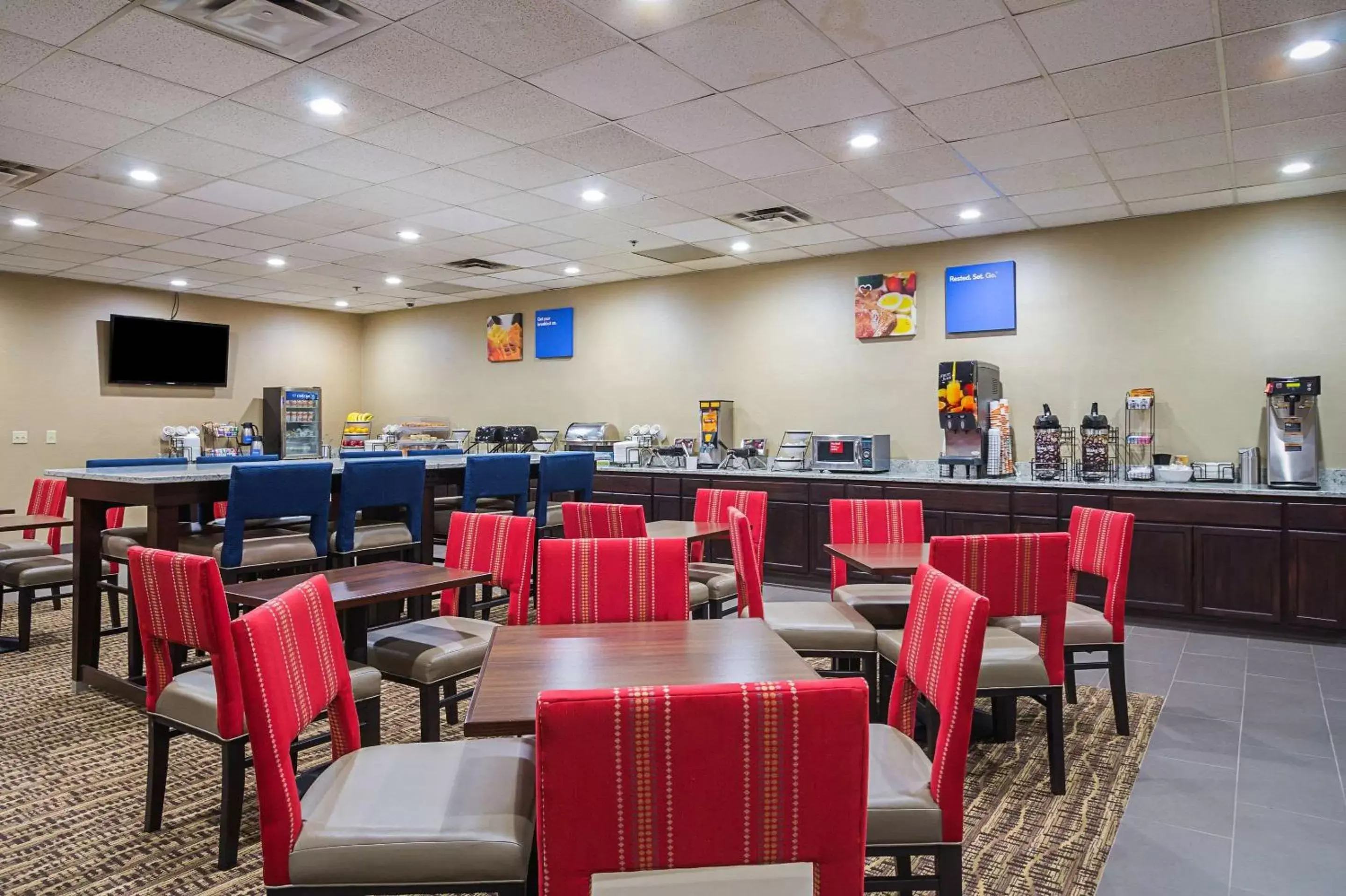 Restaurant/Places to Eat in Comfort Inn Downtown Cleveland