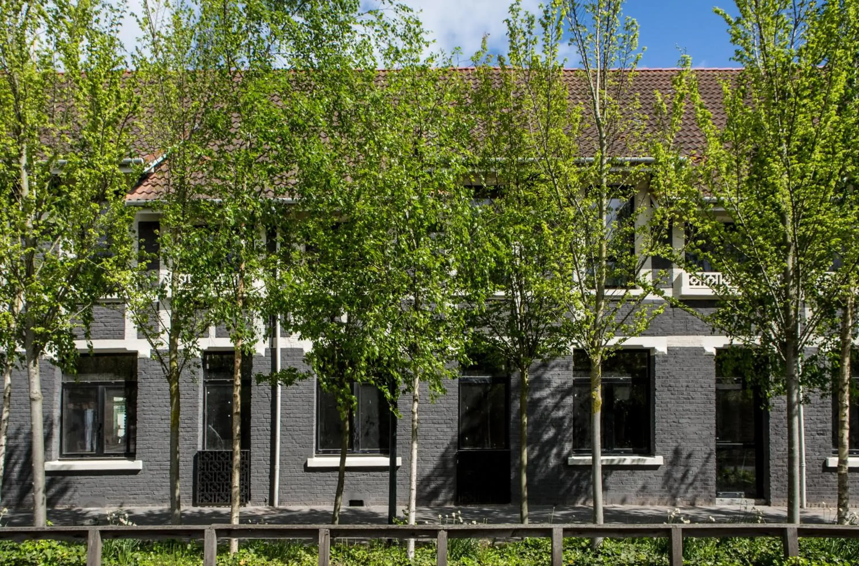 Facade/entrance in Hôtel Louvre-Lens - Esprit de France Facade/entrance in Hôtel Louvre-Lens - Esprit de France
