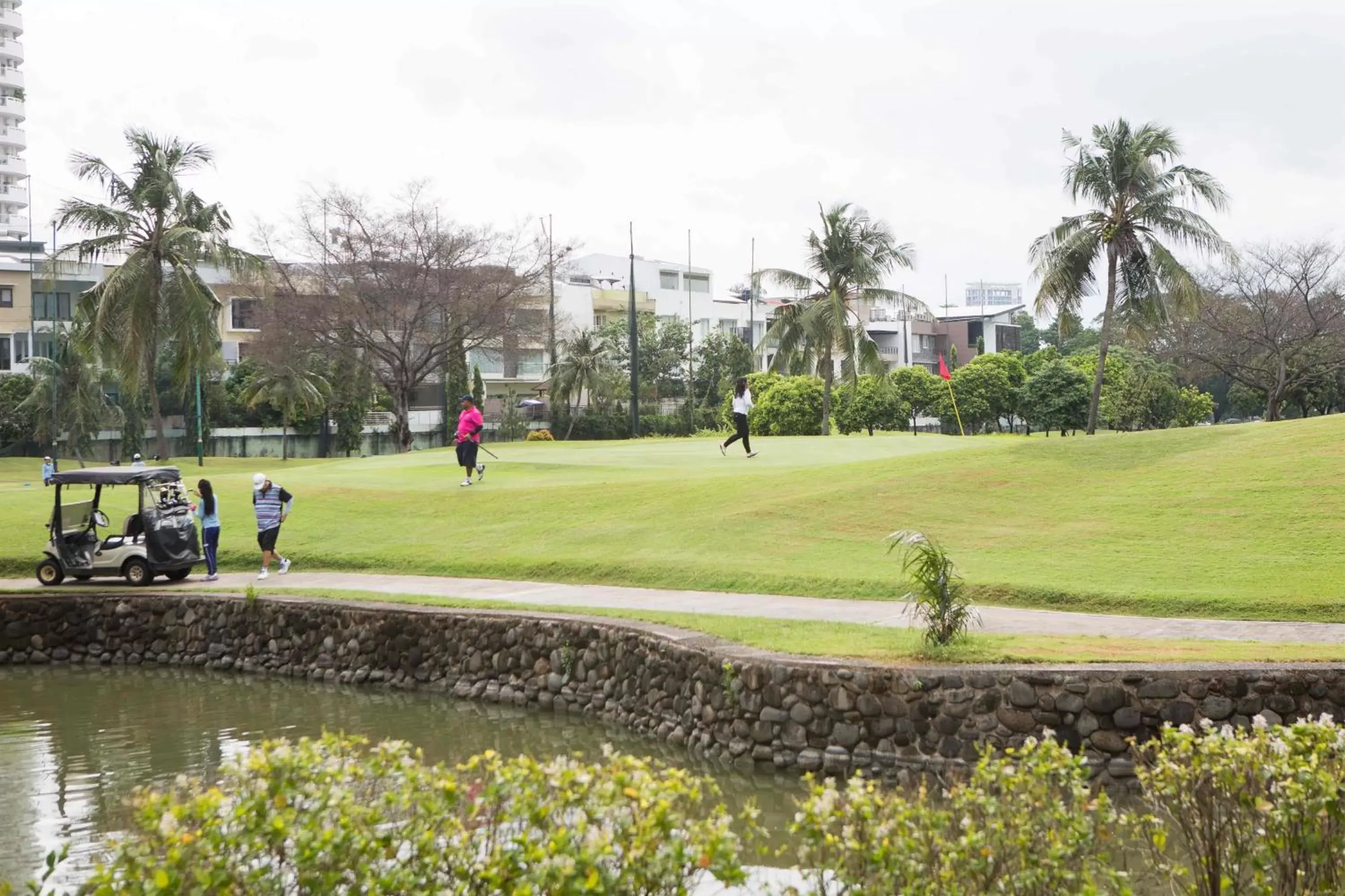 Golfcourse, Golf in Holiday Inn Express Jakarta International Expo, an IHG Hotel