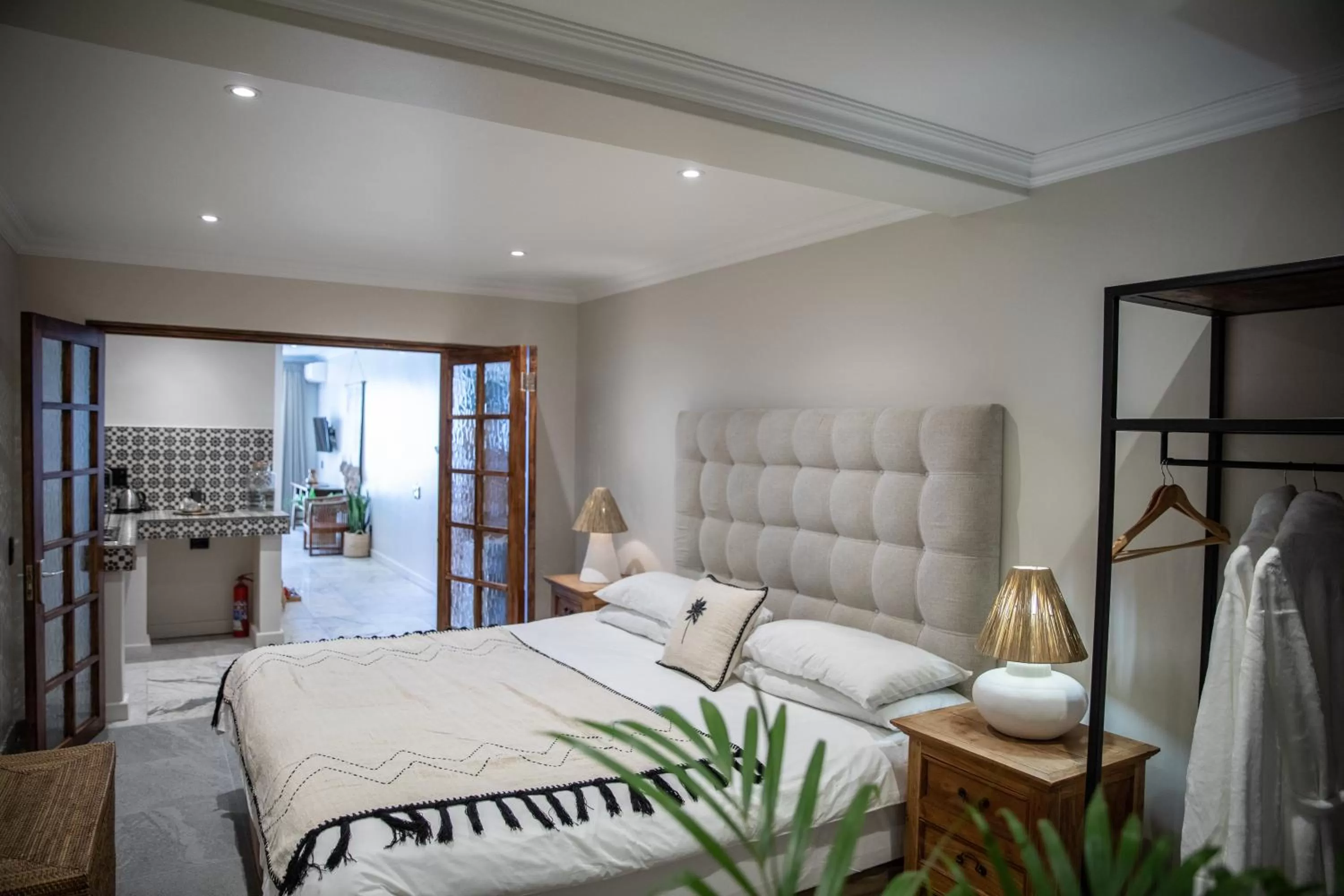 Bedroom, Bed in Sea Castle Hotel Camps Bay