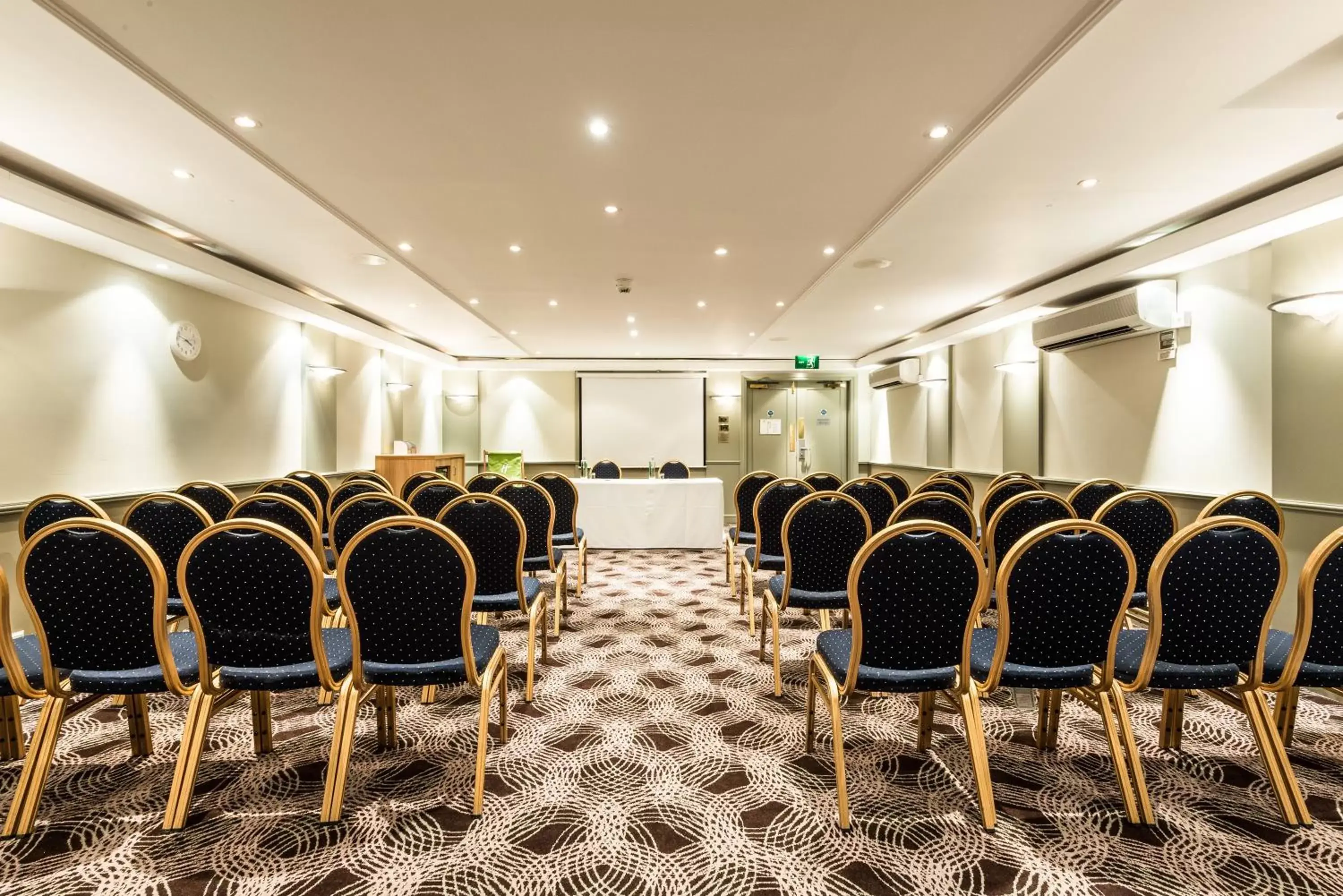 Meeting/conference room in Holiday Inn Brighton Seafront, an IHG Hotel