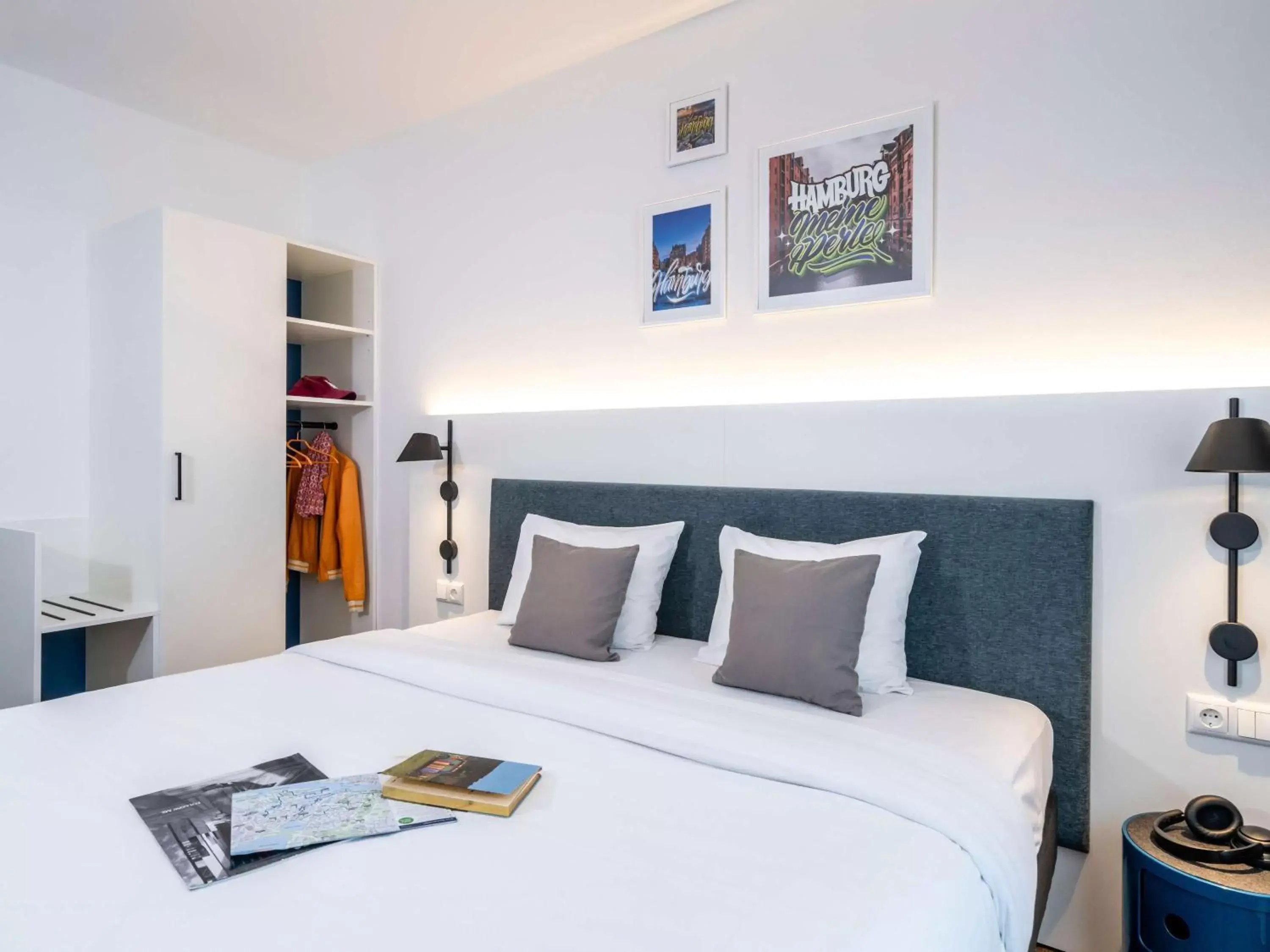 Bedroom, Bed in ibis Styles Hamburg Alster City Bedroom, Bed in ibis Styles Hamburg Alster City