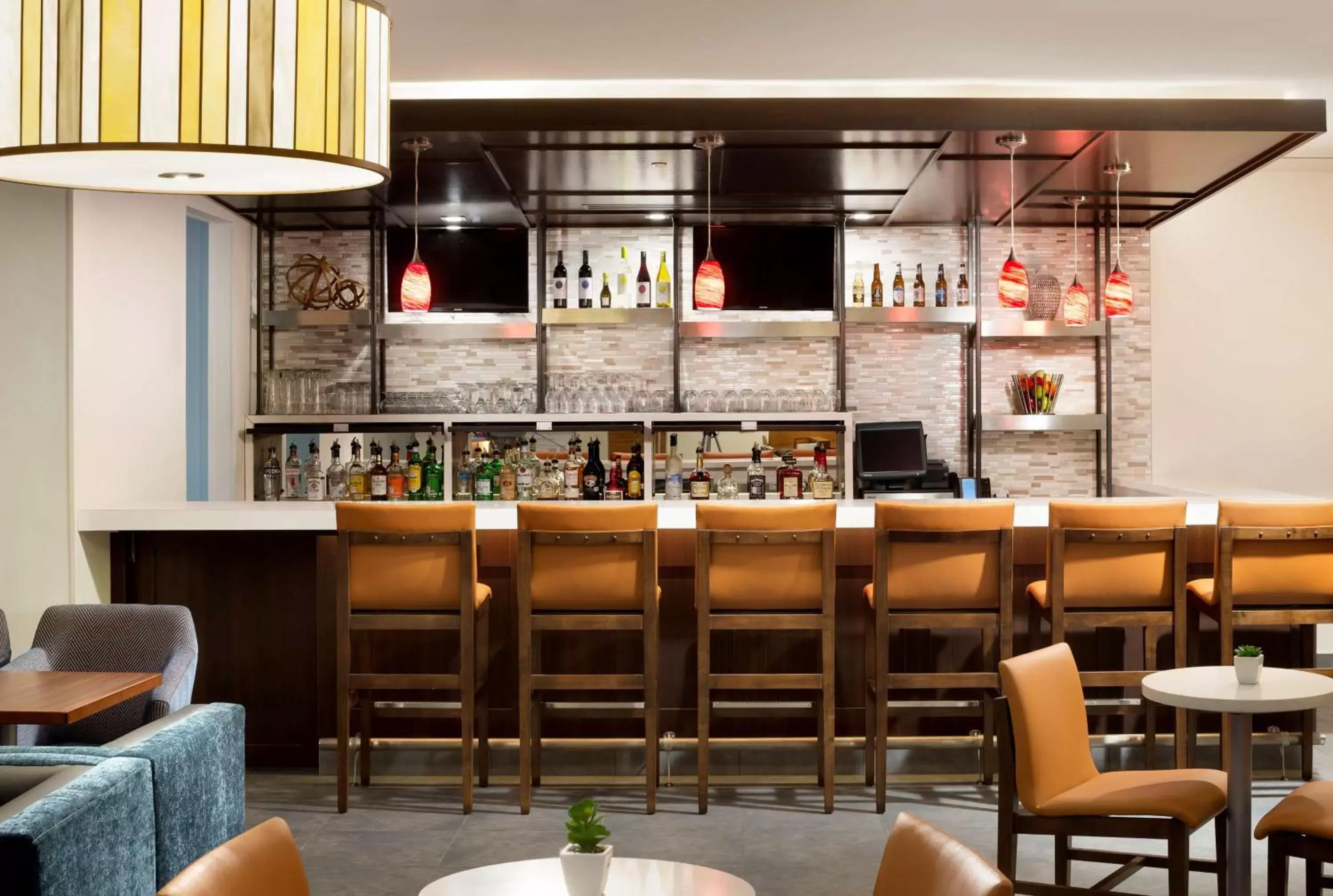 Lounge or bar in Hyatt House Dallas / Frisco