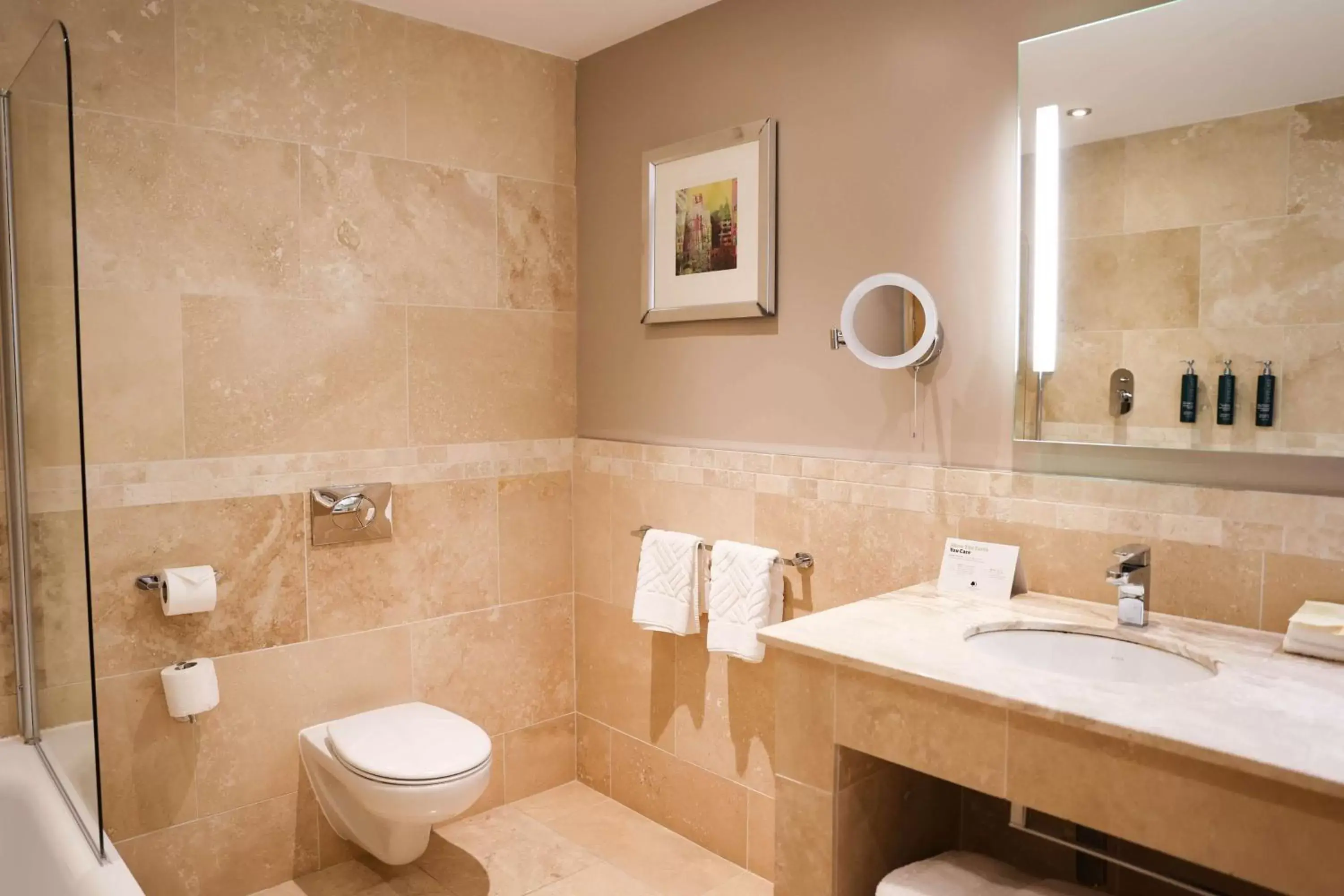 Bathroom in DoubleTree By Hilton Milton Keynes