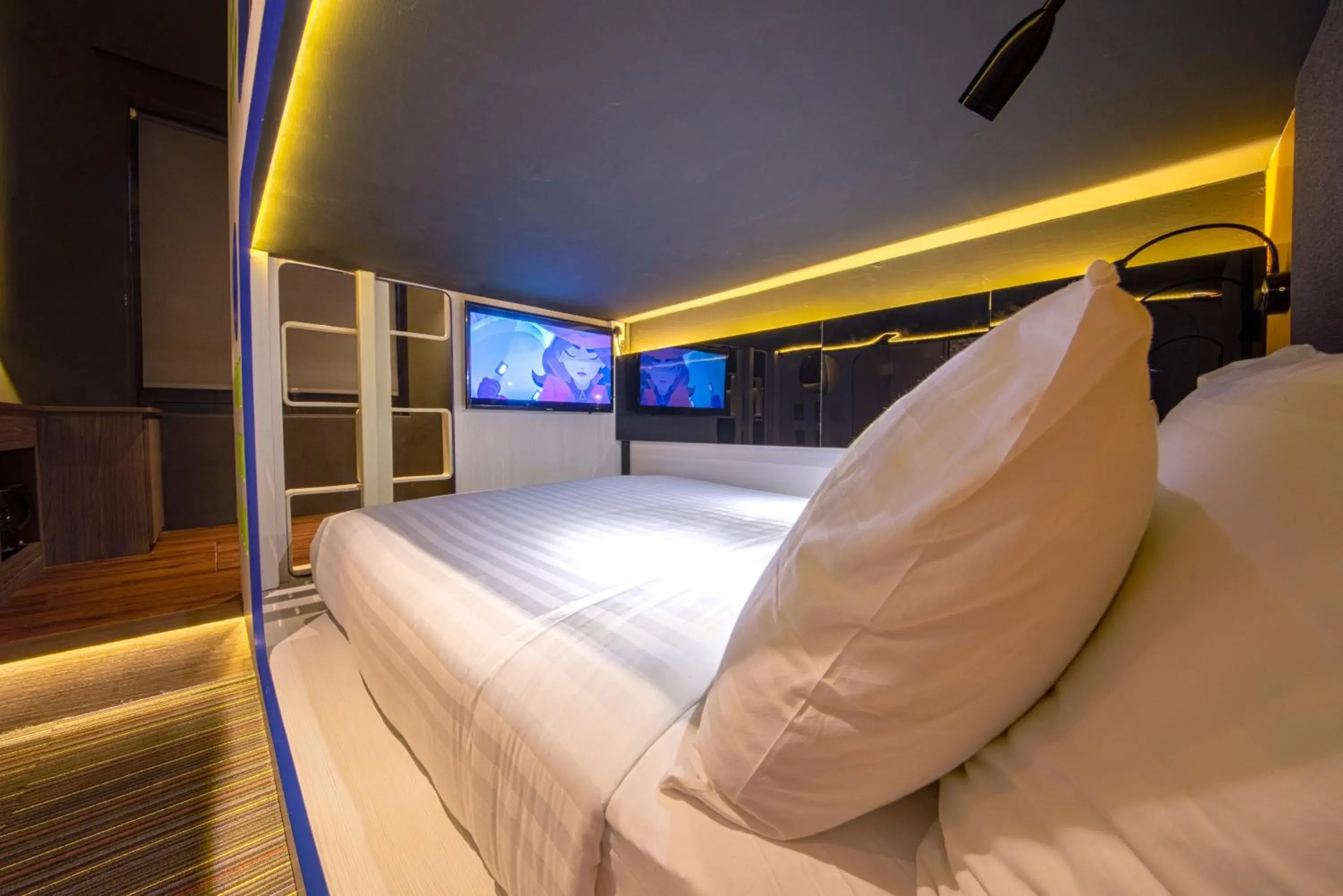 Bedroom, Bed in CUBE Family Boutique Capsule Hotel @ Chinatown