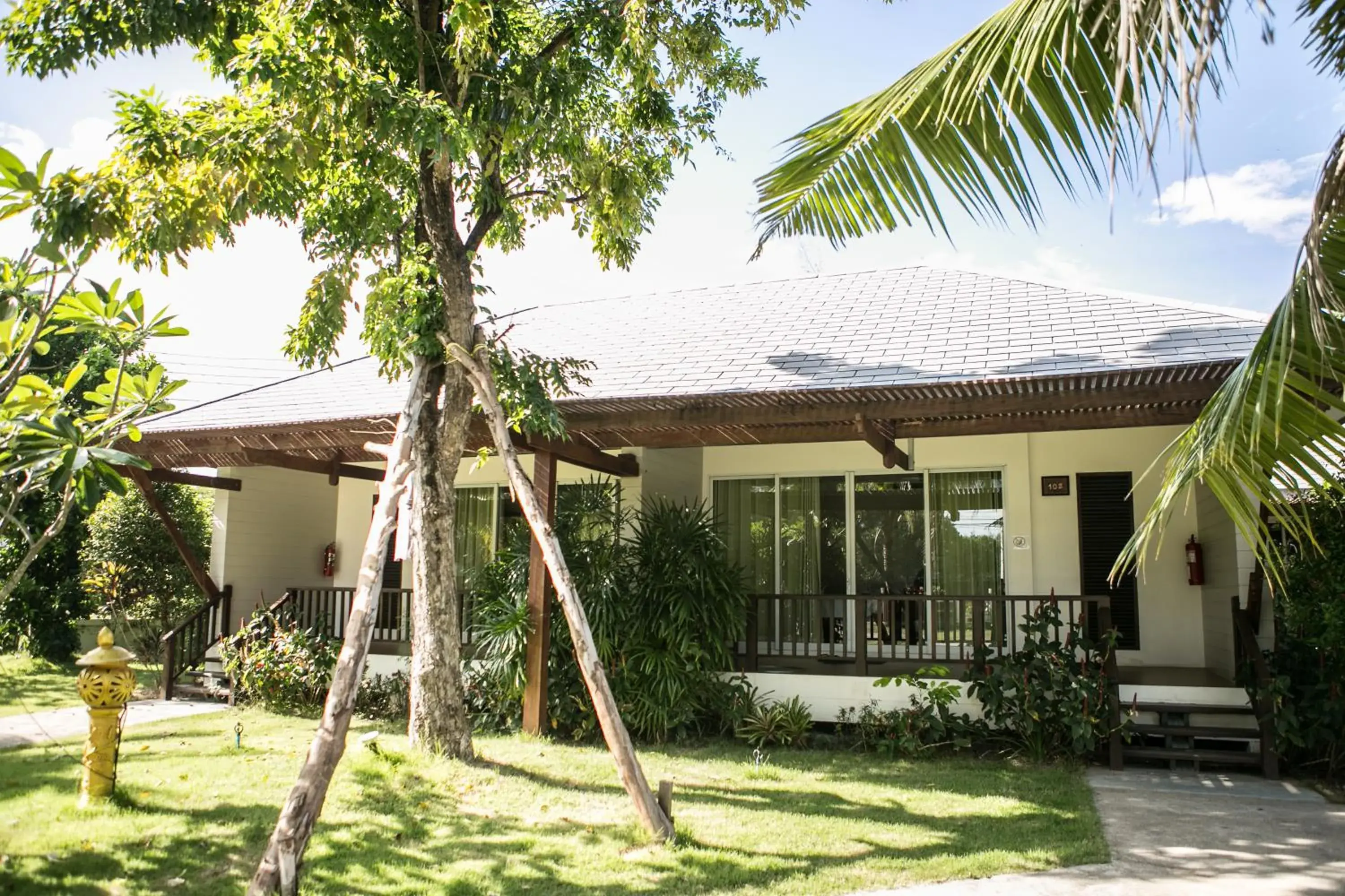 Photo of the whole room, Property Building in Nisasiri Boutique Resort