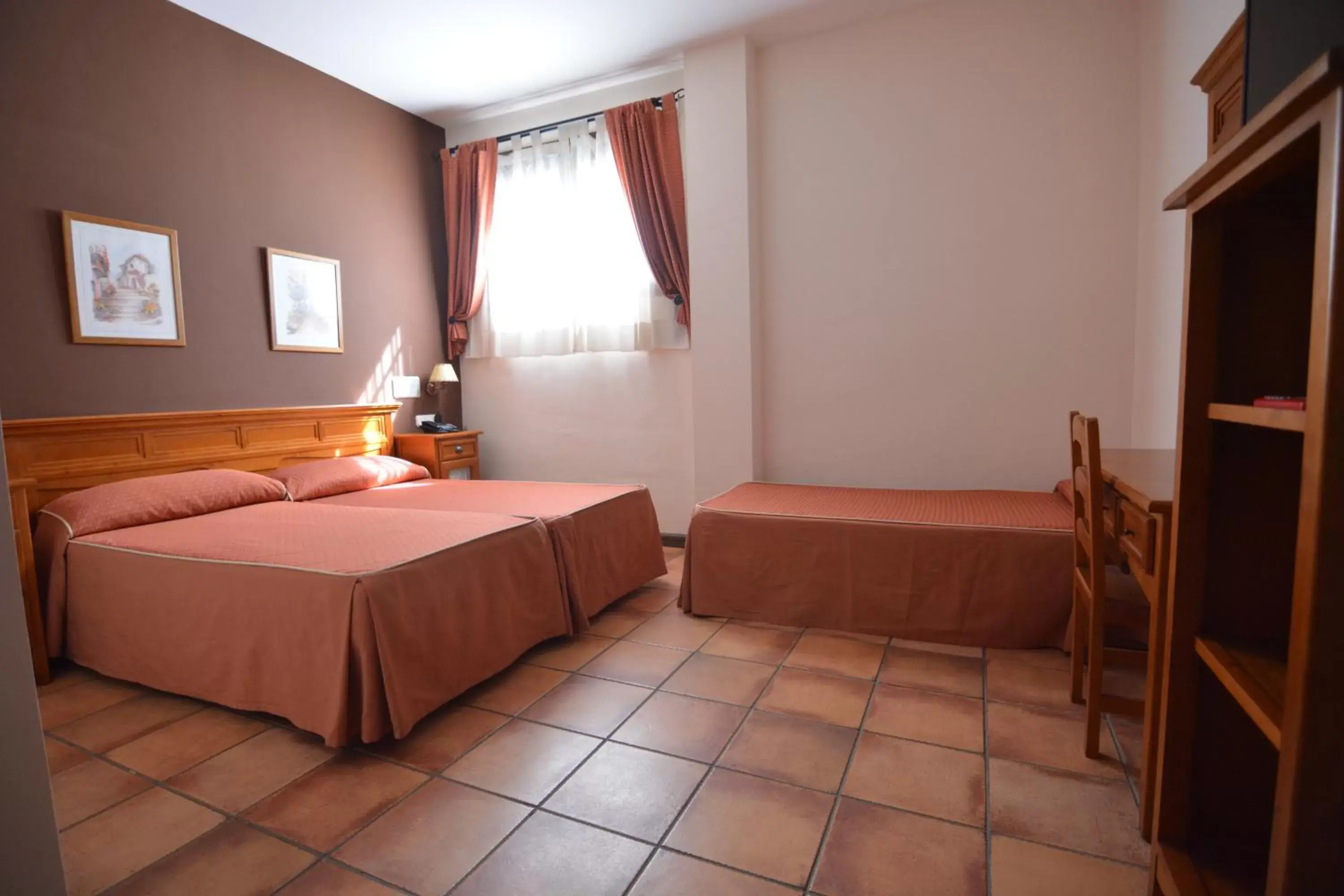 Bedroom, Bed in La Posada del Conde