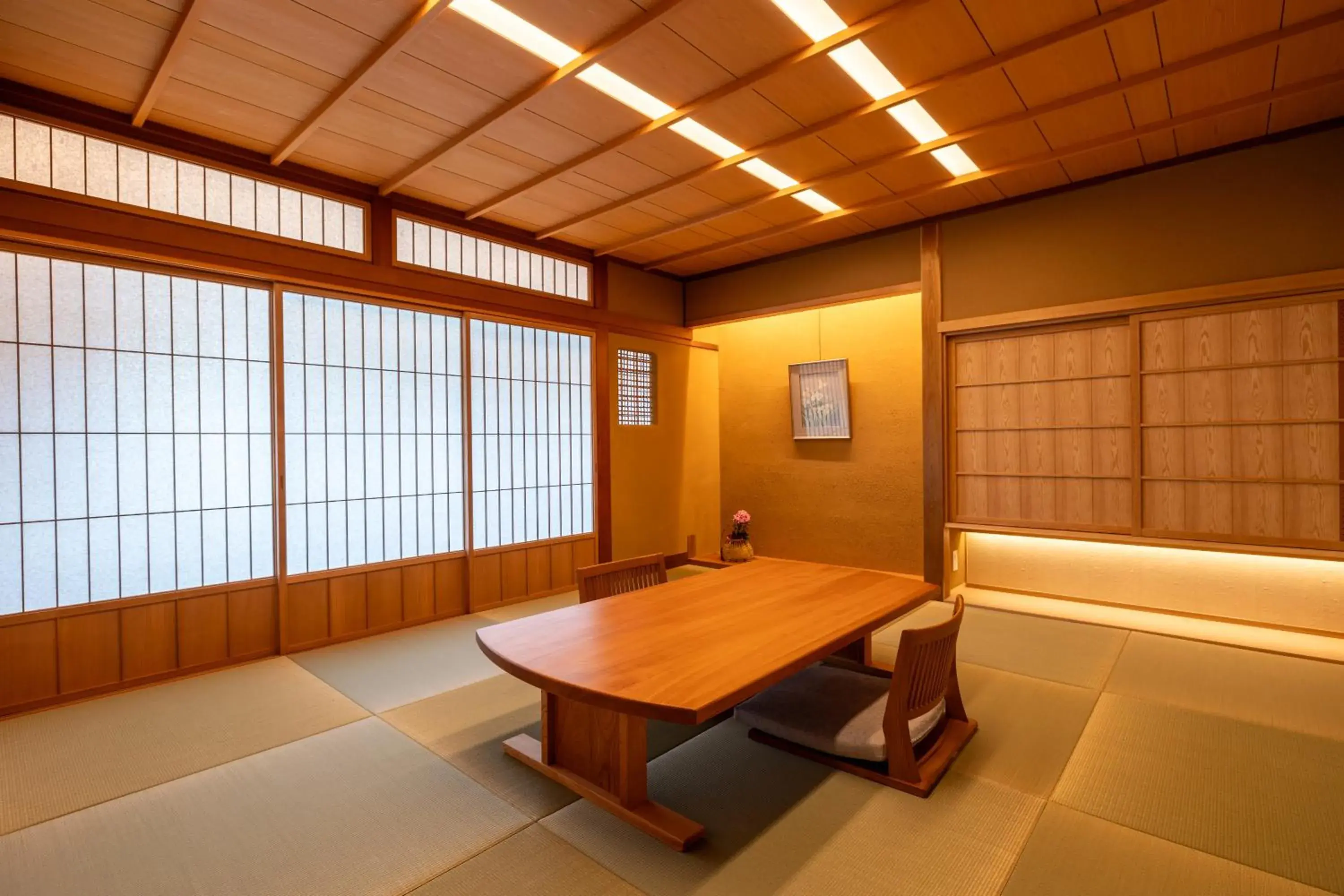 Living room in Mikuniya Ryokan