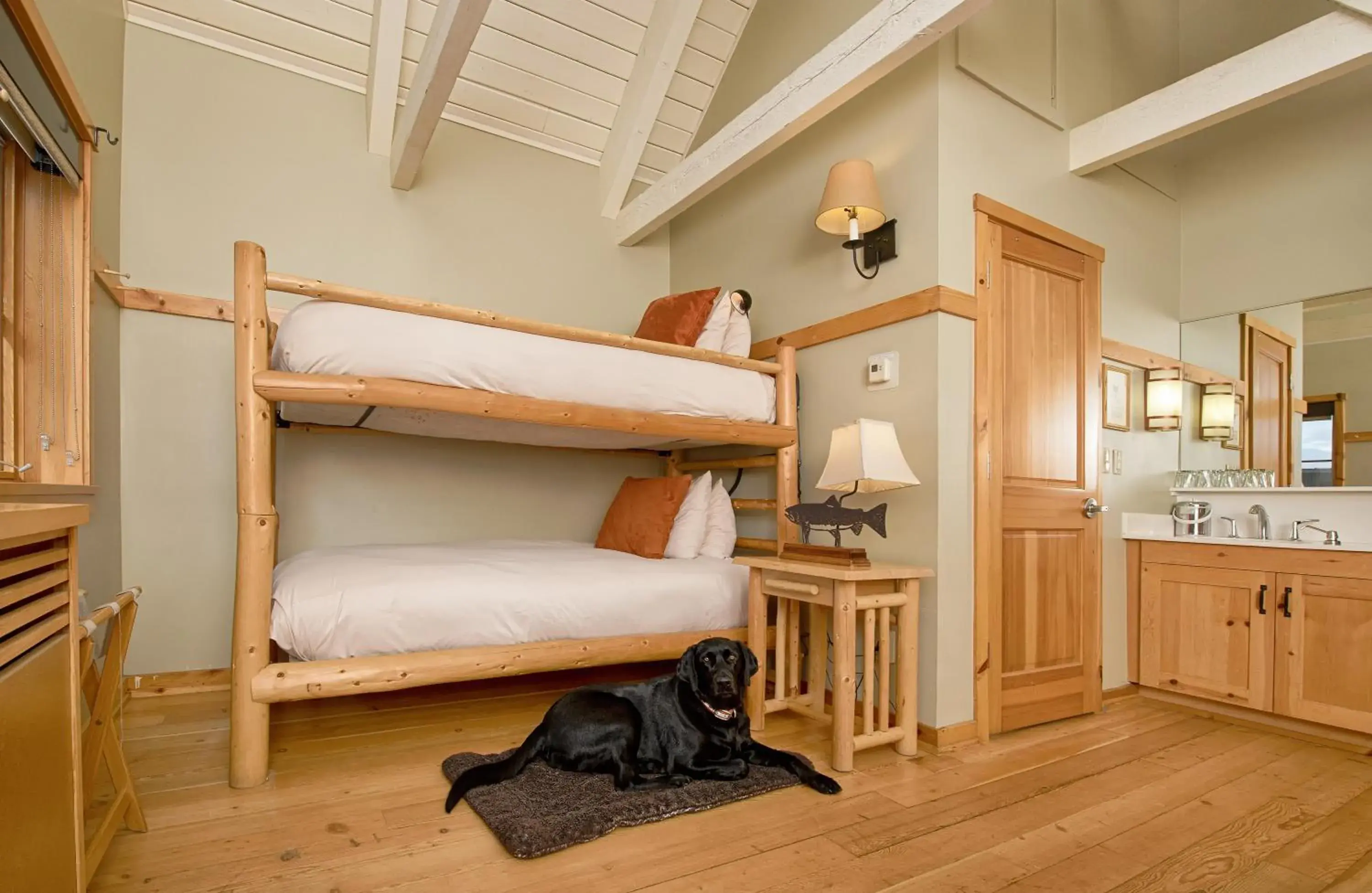 Pets, Bed in Sleeping Lady Mountain Resort Pets, Bed in Sleeping Lady Mountain Resort