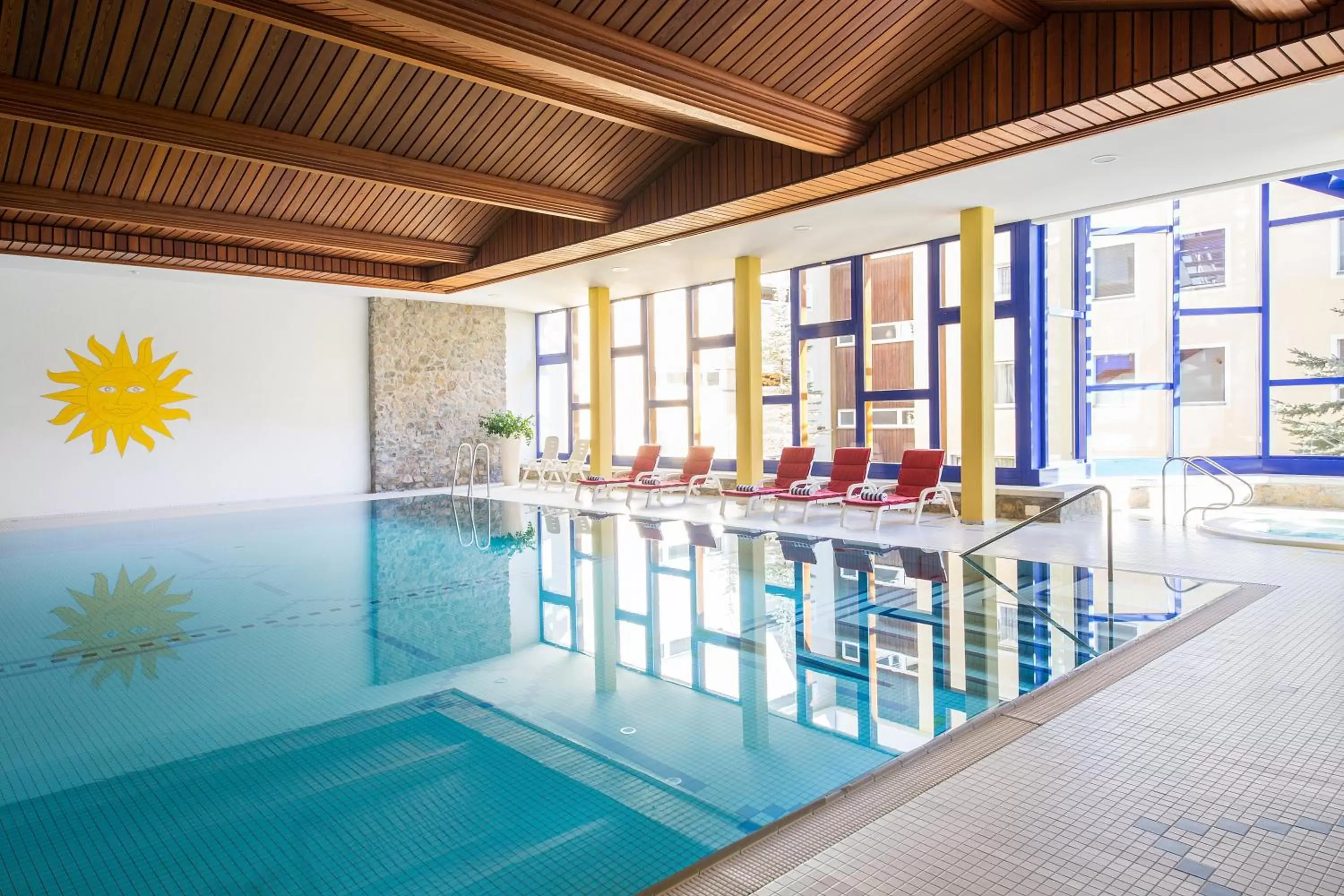 Swimming Pool in Hotel Europa St. Moritz