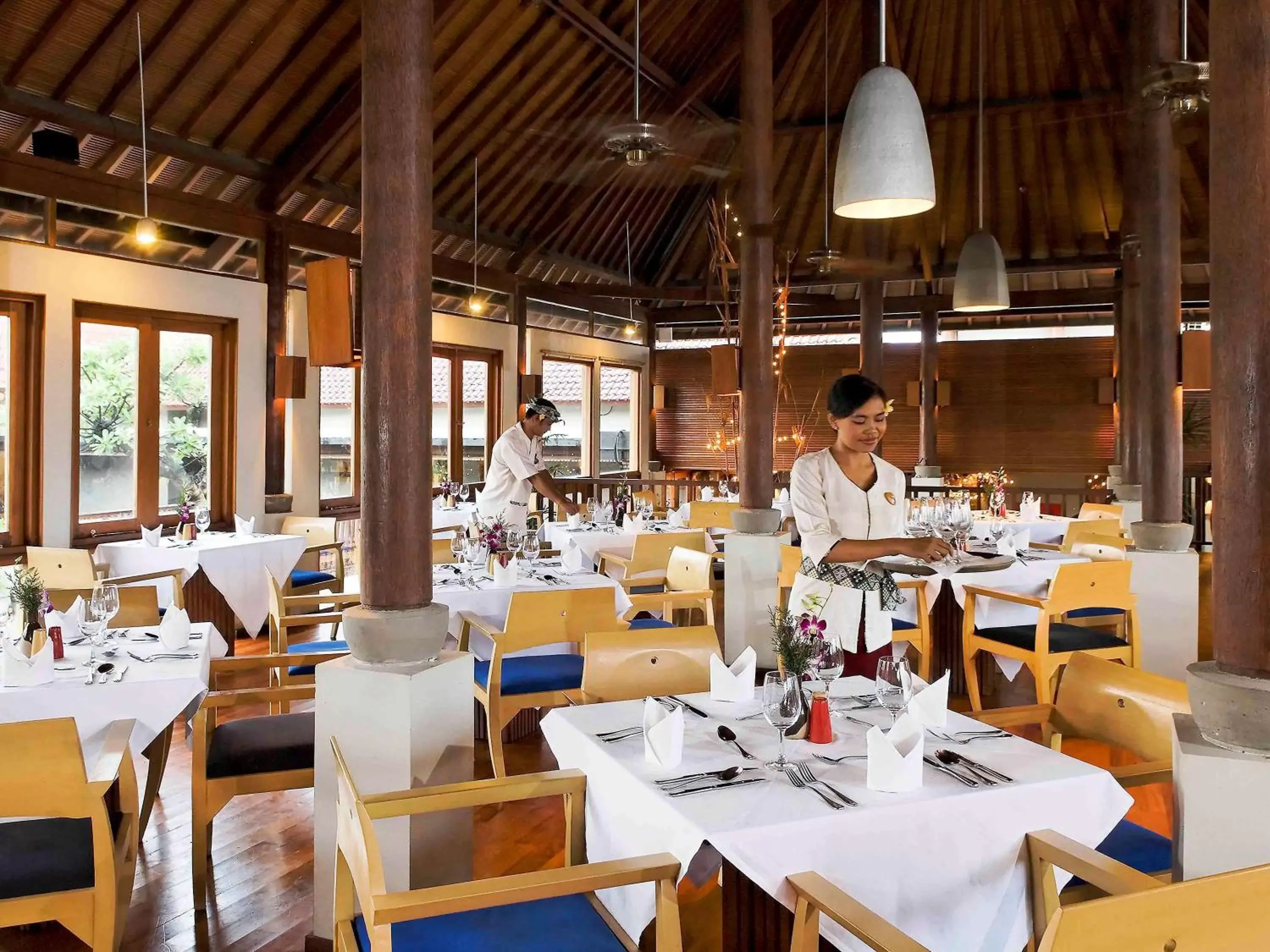Restaurant/Places to Eat in Mercure Kuta Bali
