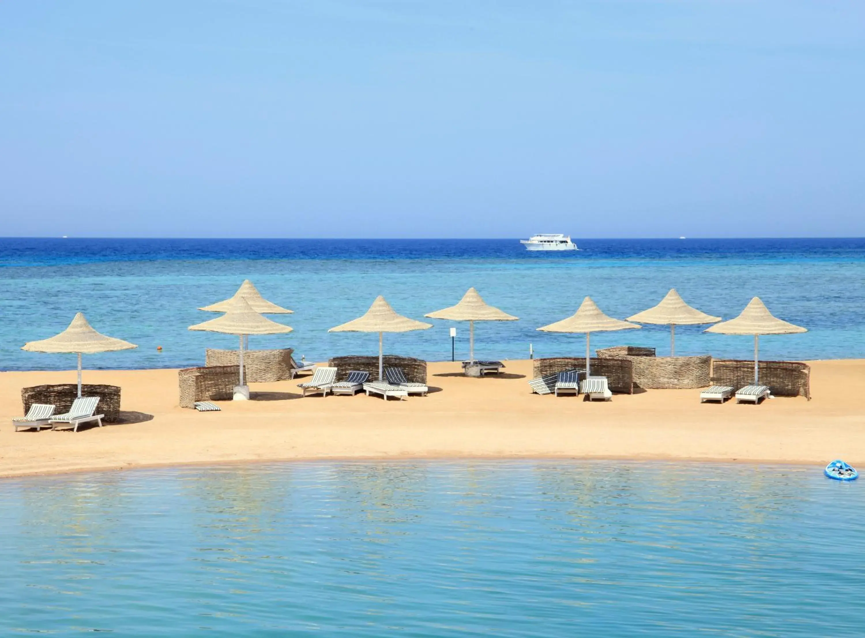 Beach in Hurghada Coral Beach Hotel