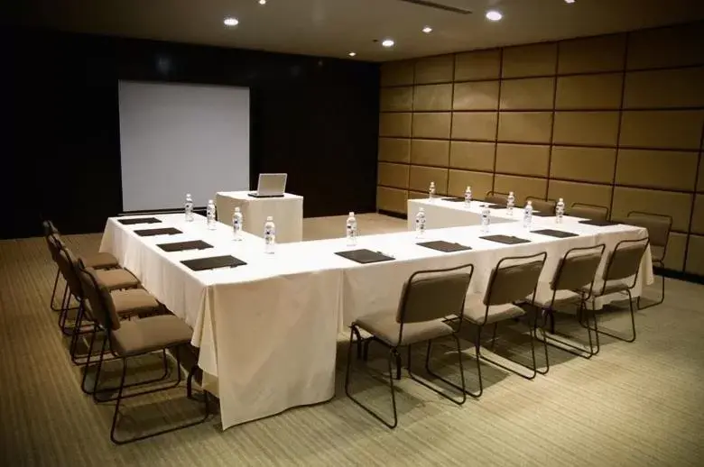 Meeting/conference room in Antaris Cintermex