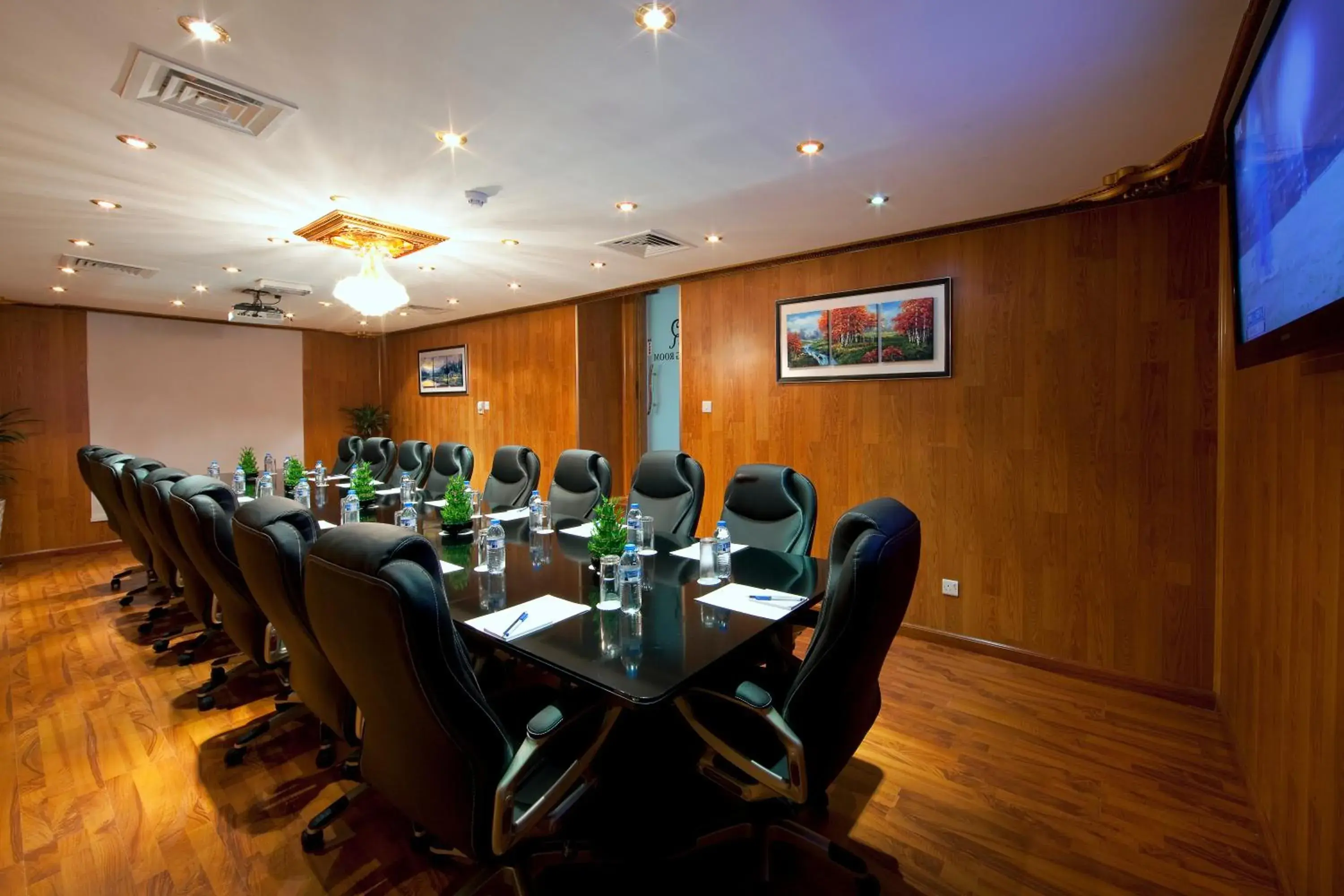 Meeting/conference room in Rolla Residence