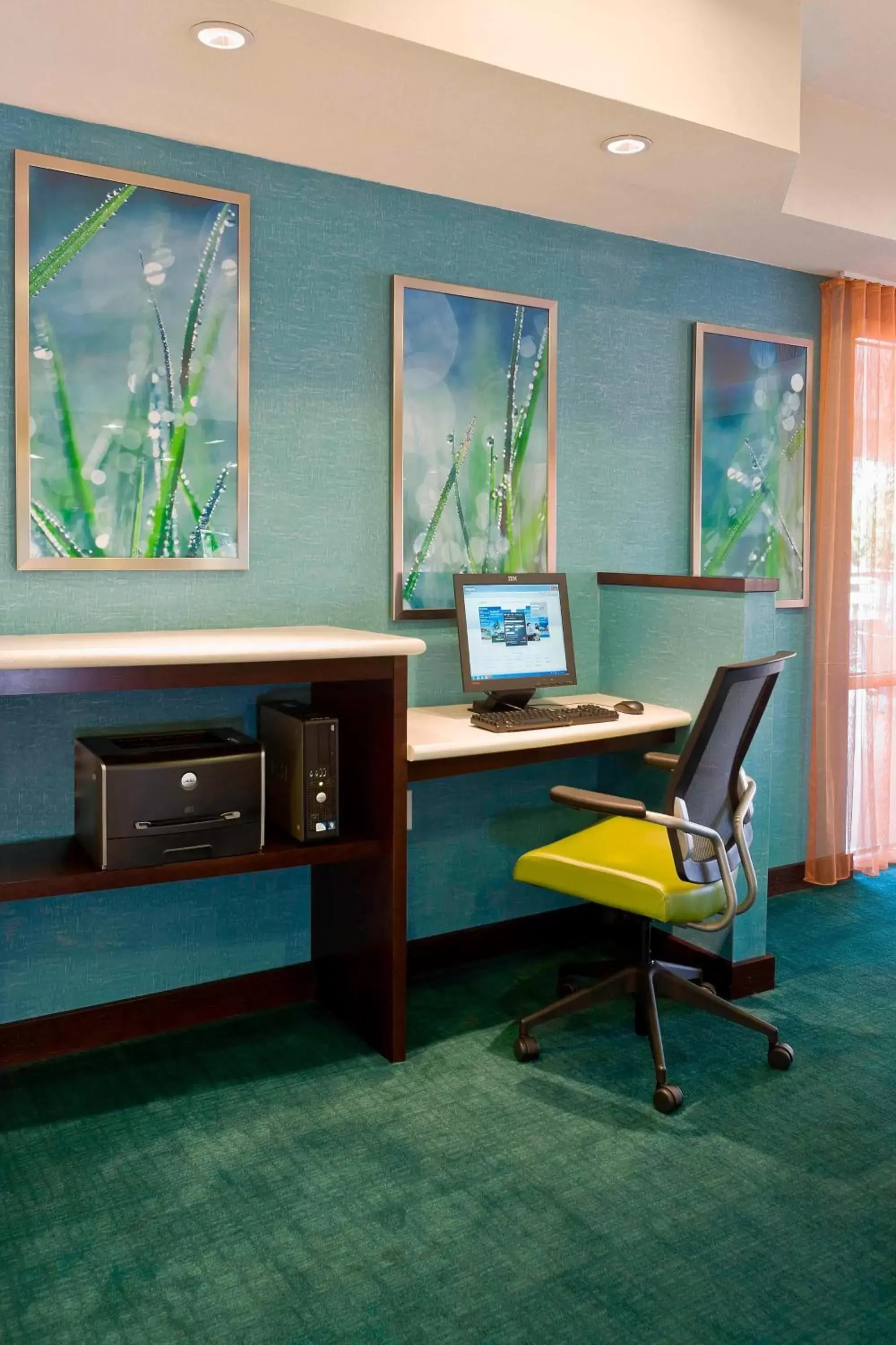 Business facilities in SpringHill Suites Phoenix North