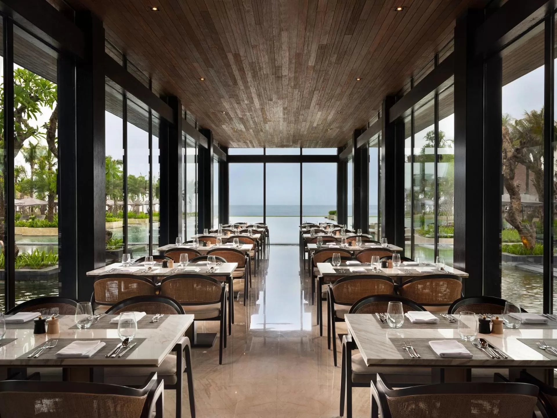 Restaurant/places to eat in The Apurva Kempinski Bali