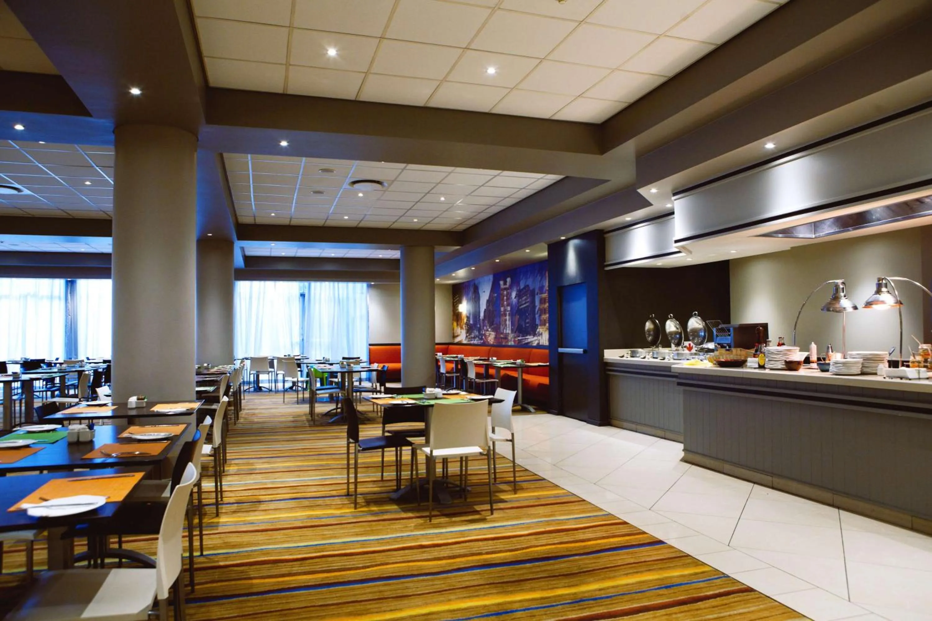 Restaurant/places to eat in Garden Court Milpark, Johannesburg